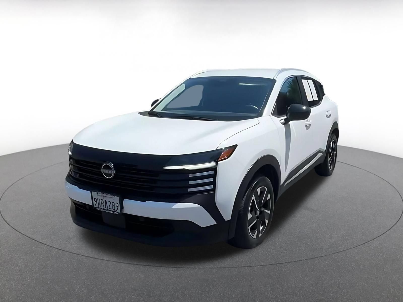 Thumbnail: 2026 Nissan Kicks - 8