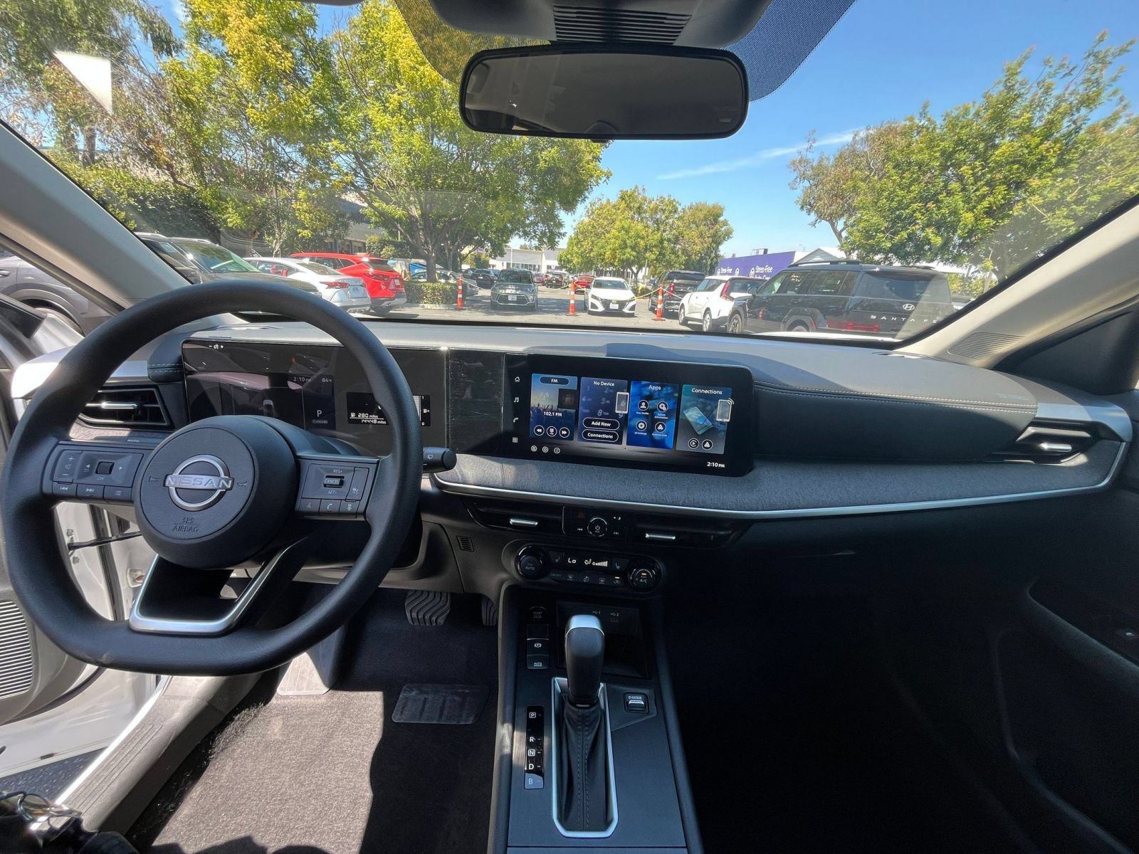 Thumbnail: 2026 Nissan Kicks - 31