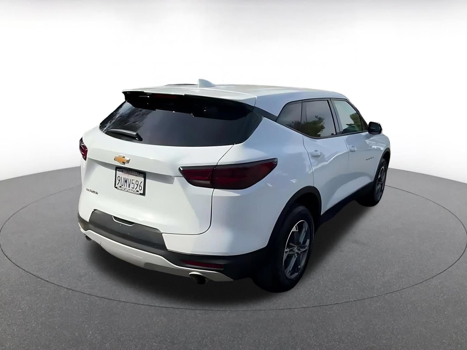 Thumbnail: 2026 Chevrolet Blazer - 14