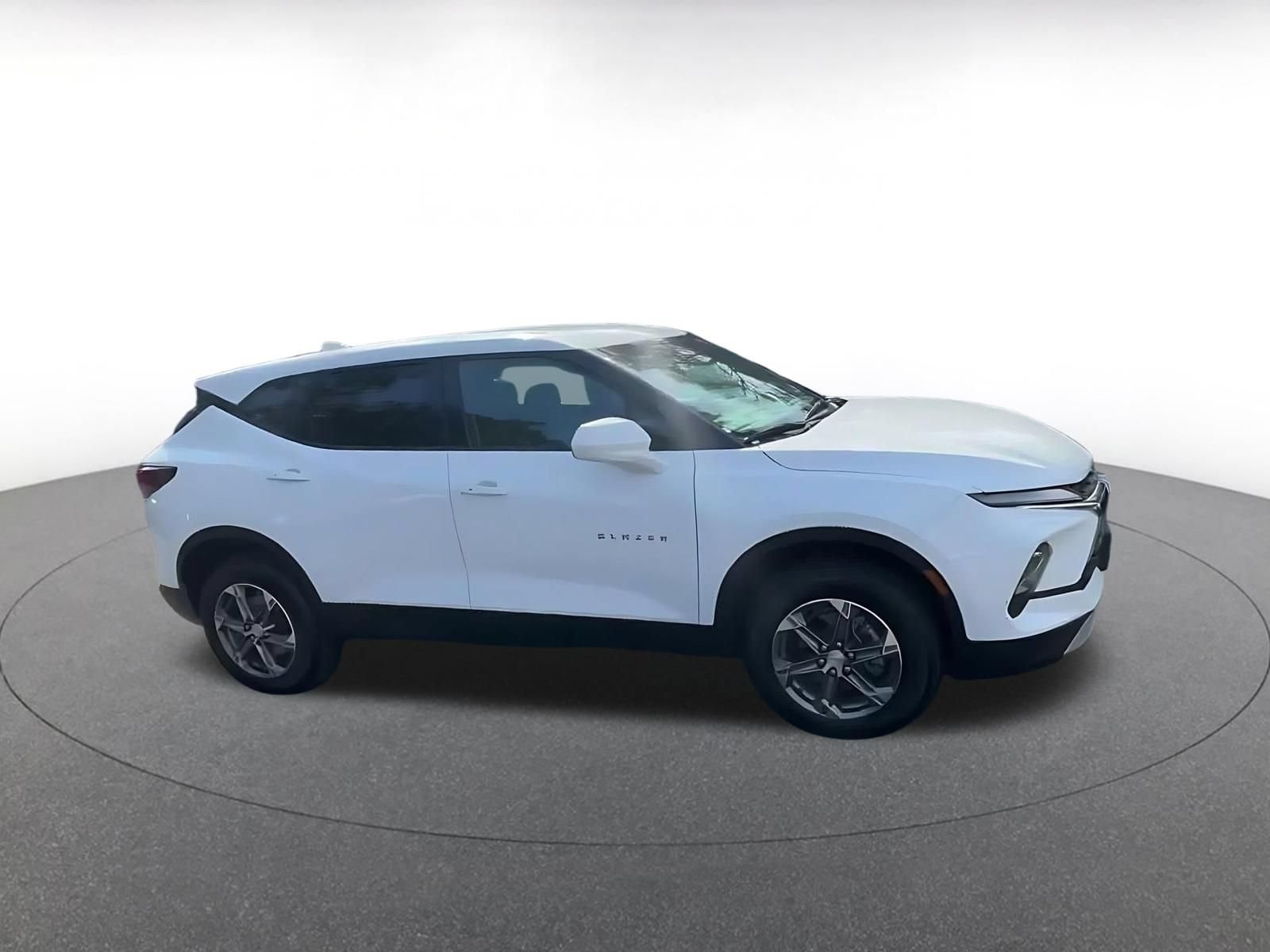 Thumbnail: 2026 Chevrolet Blazer - 2