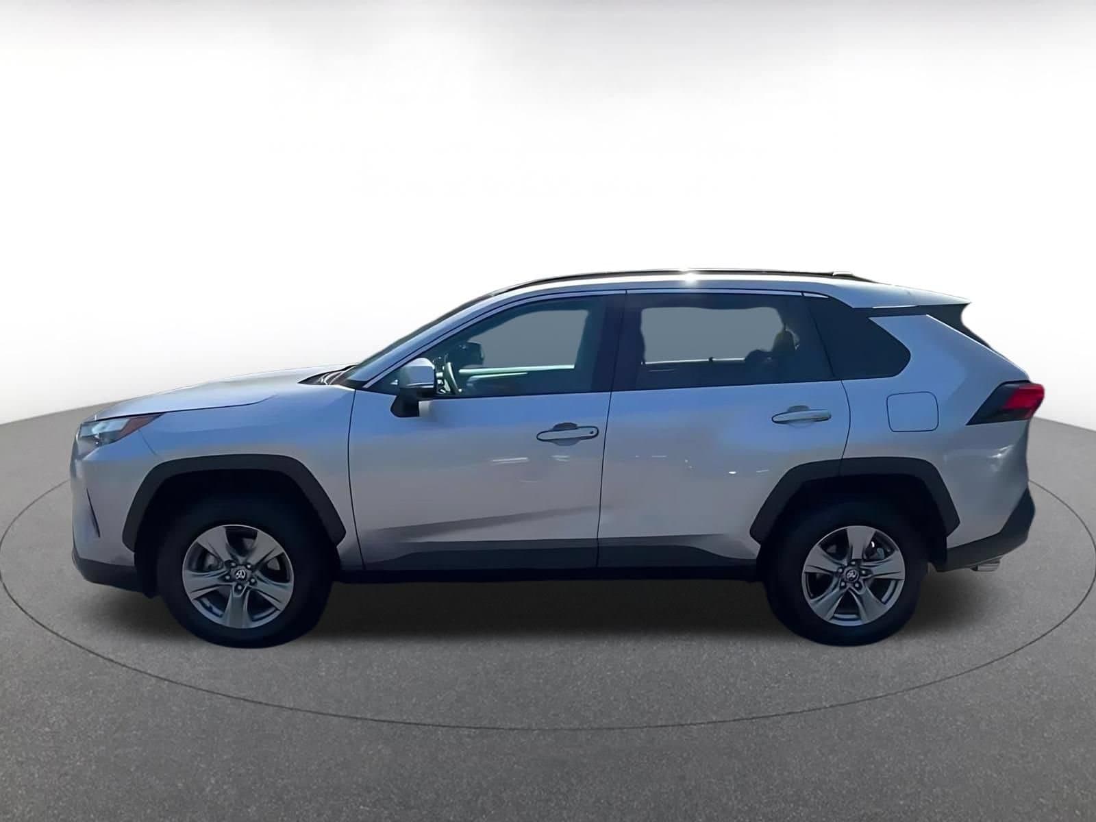 Thumbnail: 2024 Toyota RAV4 - 8