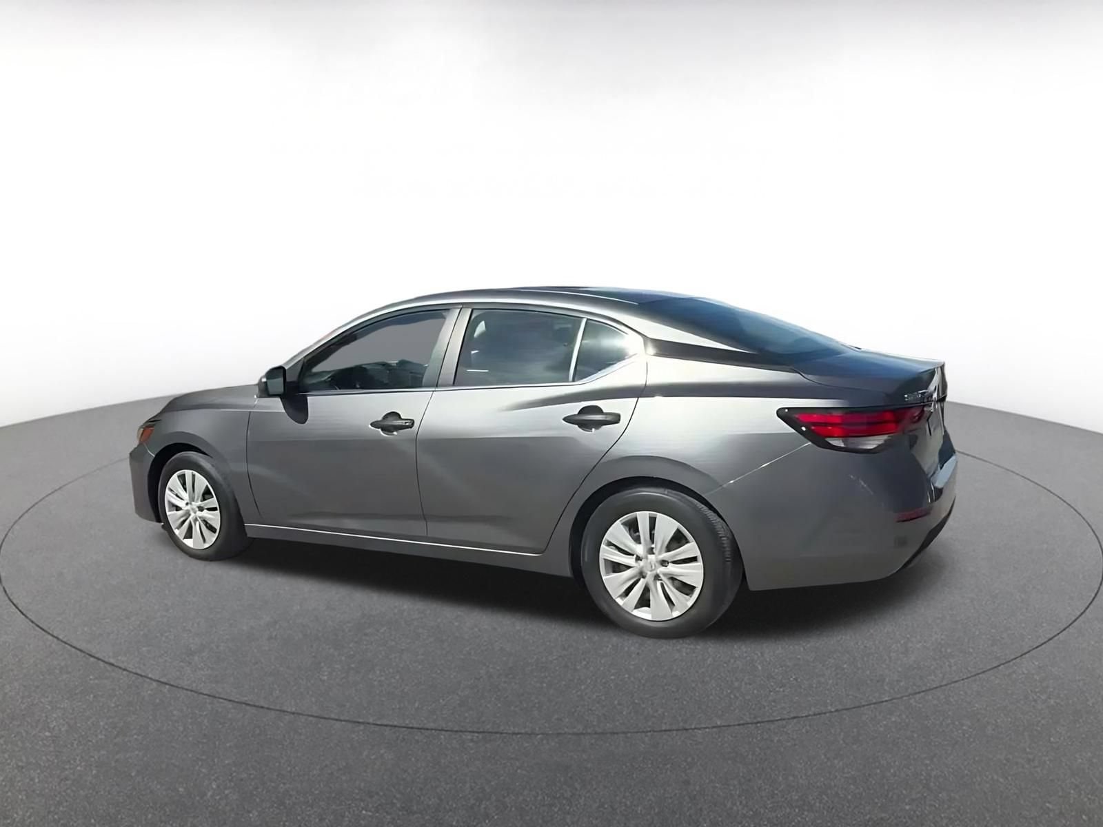 Thumbnail: 2025 Nissan Sentra - 9