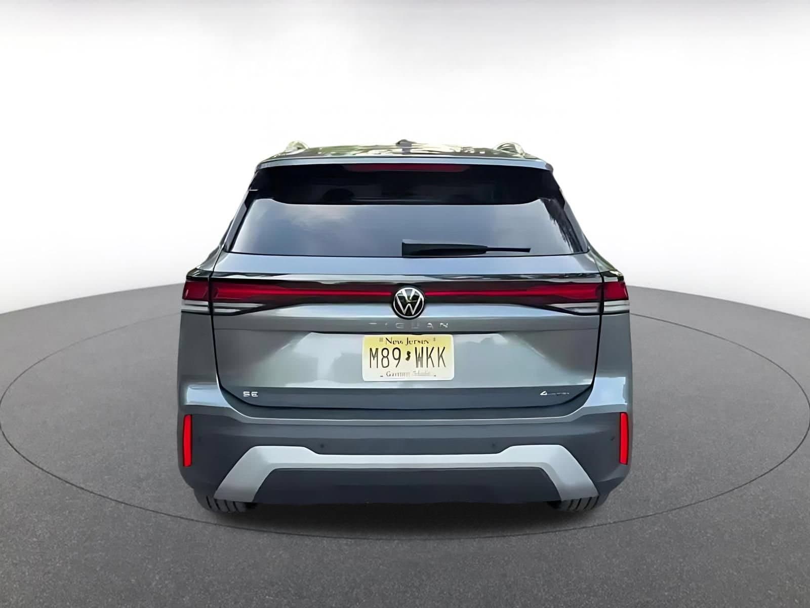Thumbnail: 2026 Volkswagen Tiguan - 12