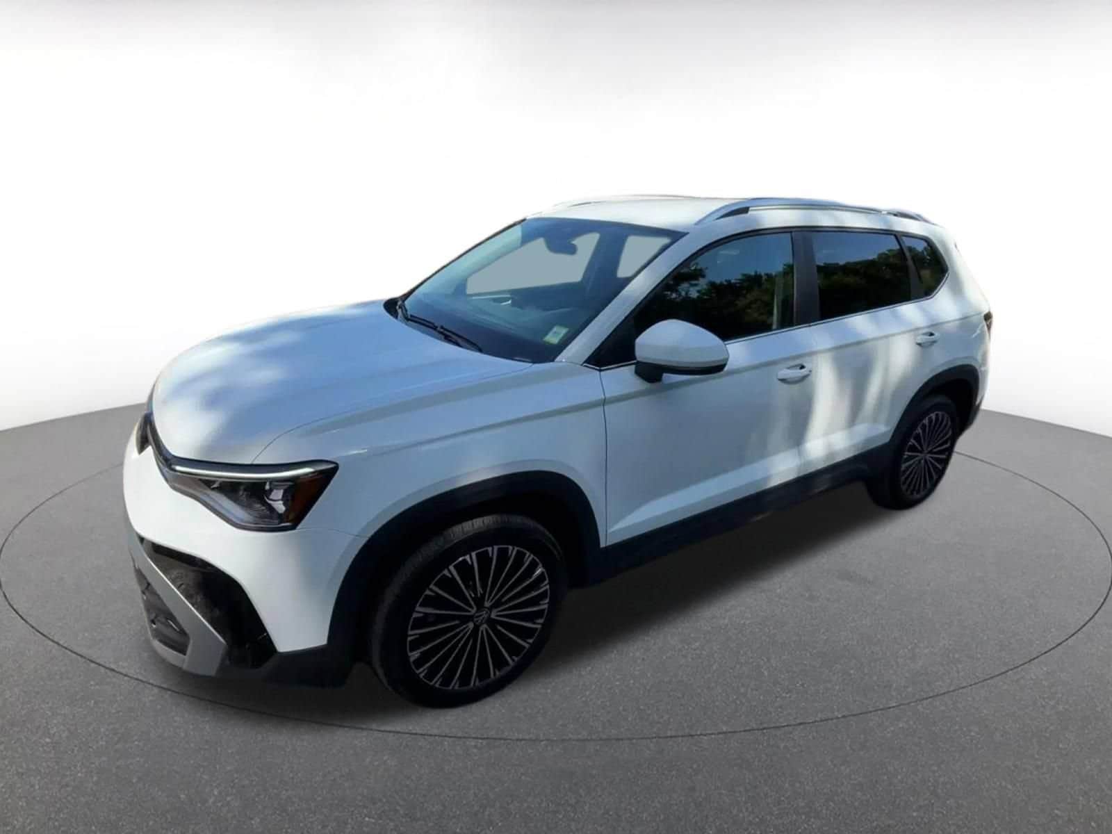 Thumbnail: 2026 Volkswagen Taos - 6