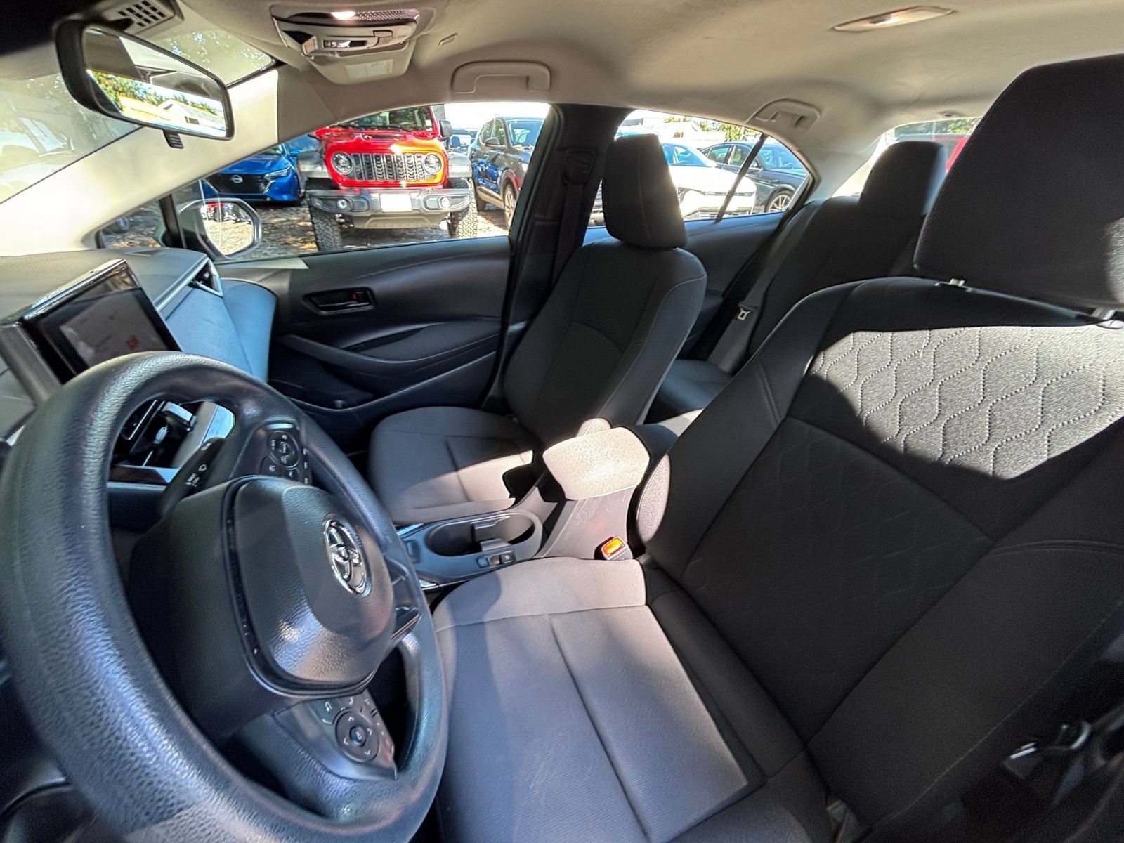 Thumbnail: 2025 Toyota Corolla - 35