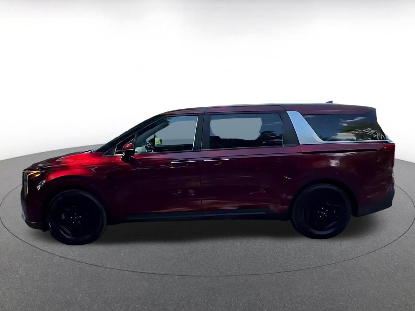 Thumbnail: 2026 Kia Carnival - 8