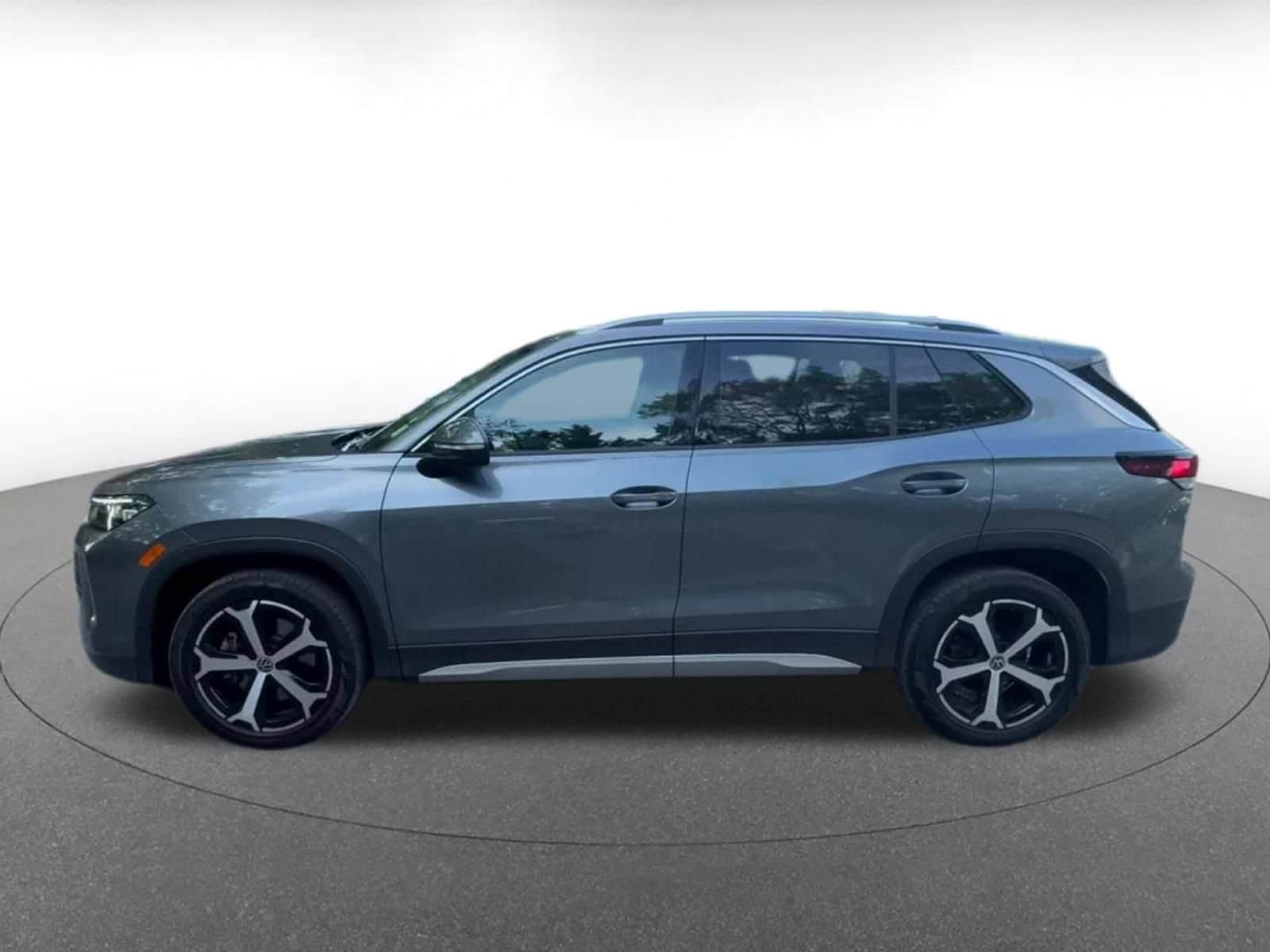 Thumbnail: 2026 Volkswagen Tiguan - 8