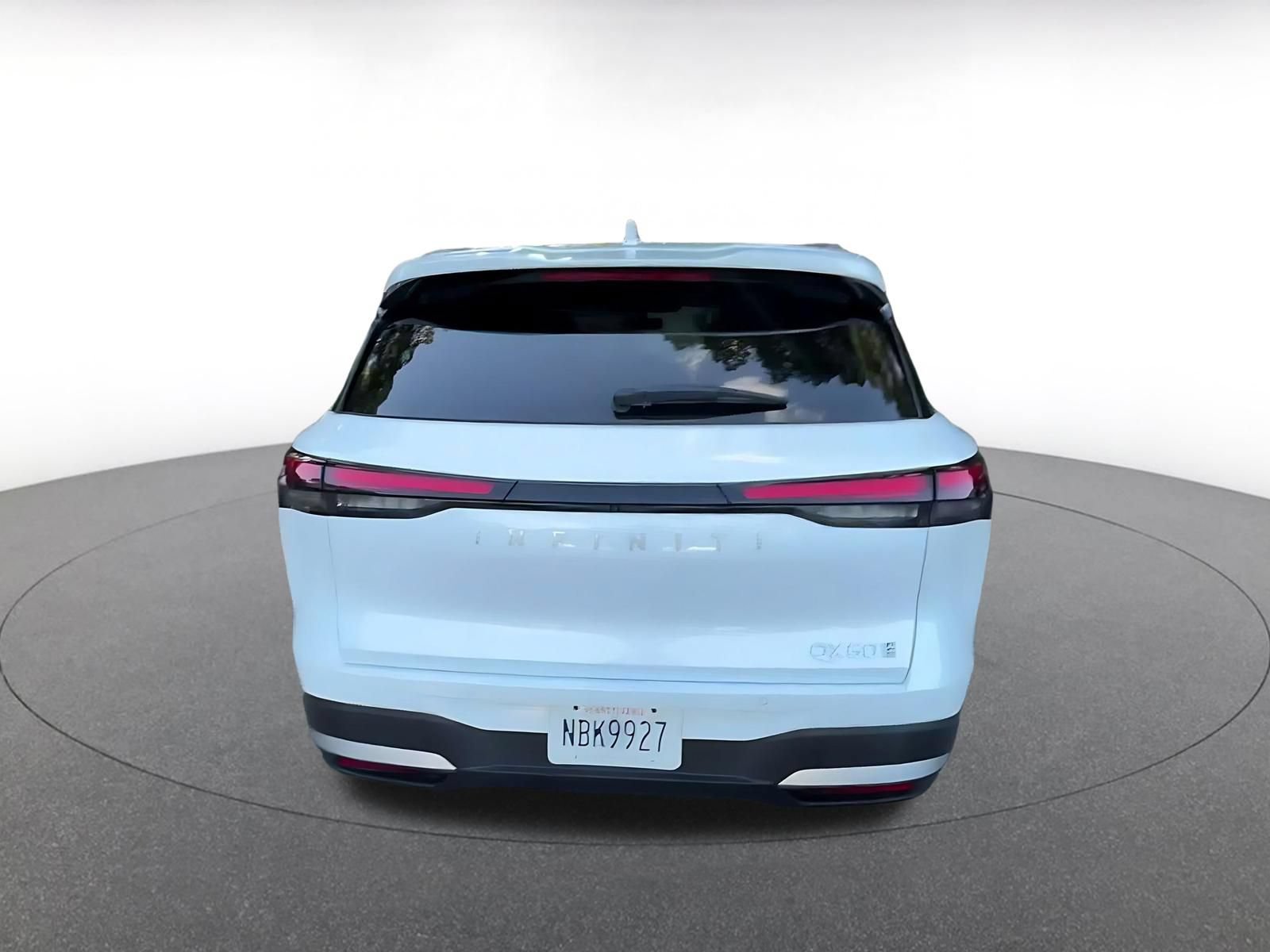 Thumbnail: 2026 INFINITI QX60 - 10