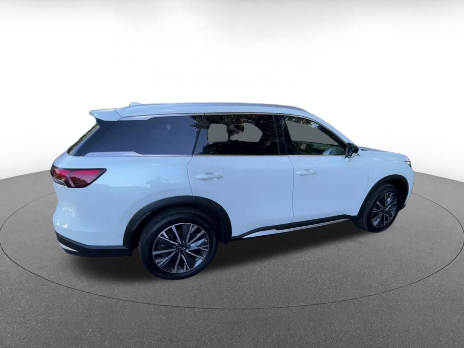 Thumbnail: 2026 INFINITI QX60 - 14