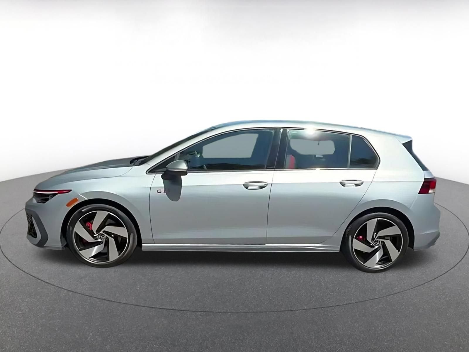 Thumbnail: 2026 Volkswagen Golf - 8