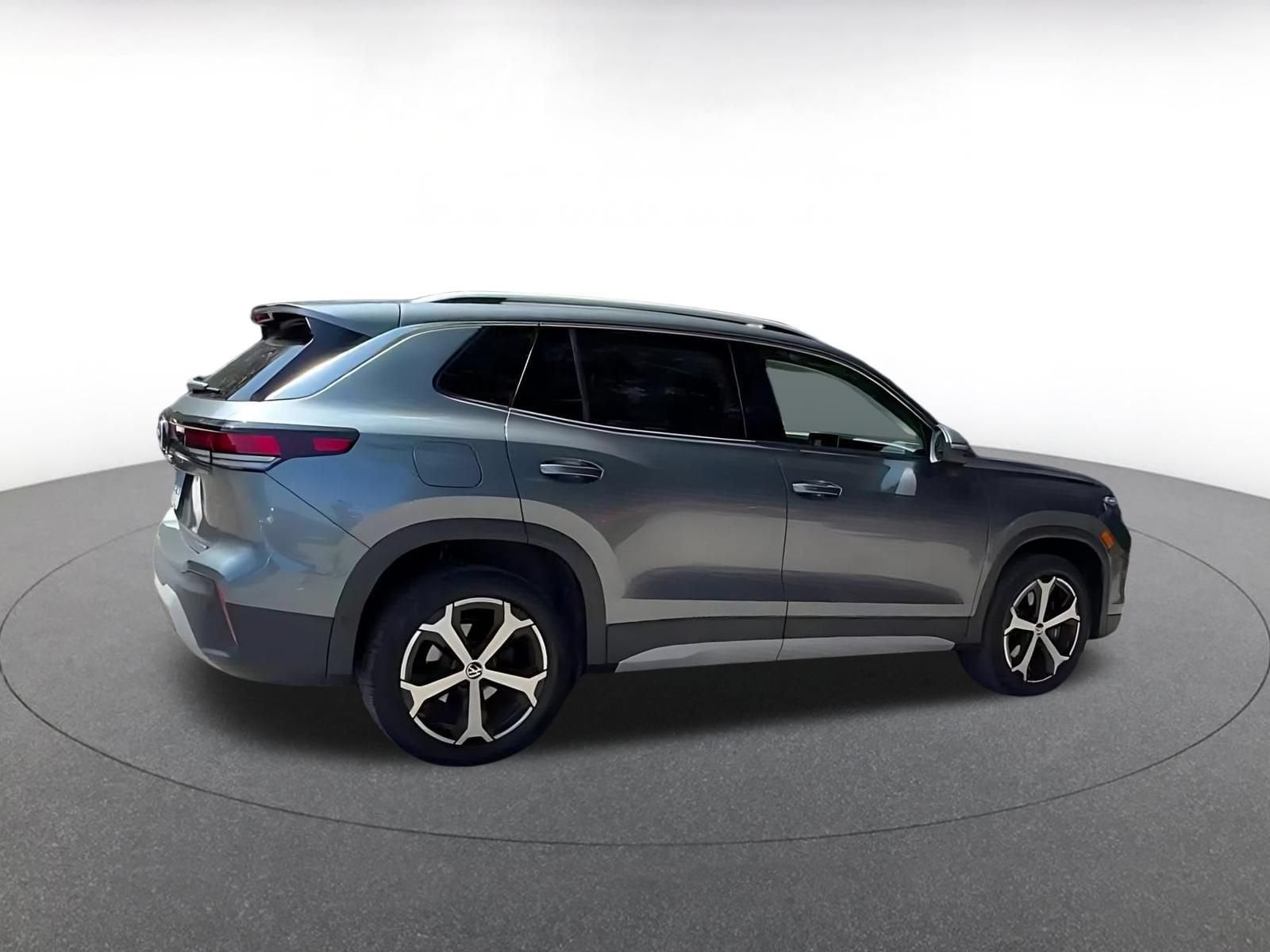 Thumbnail: 2026 Volkswagen Tiguan - 14