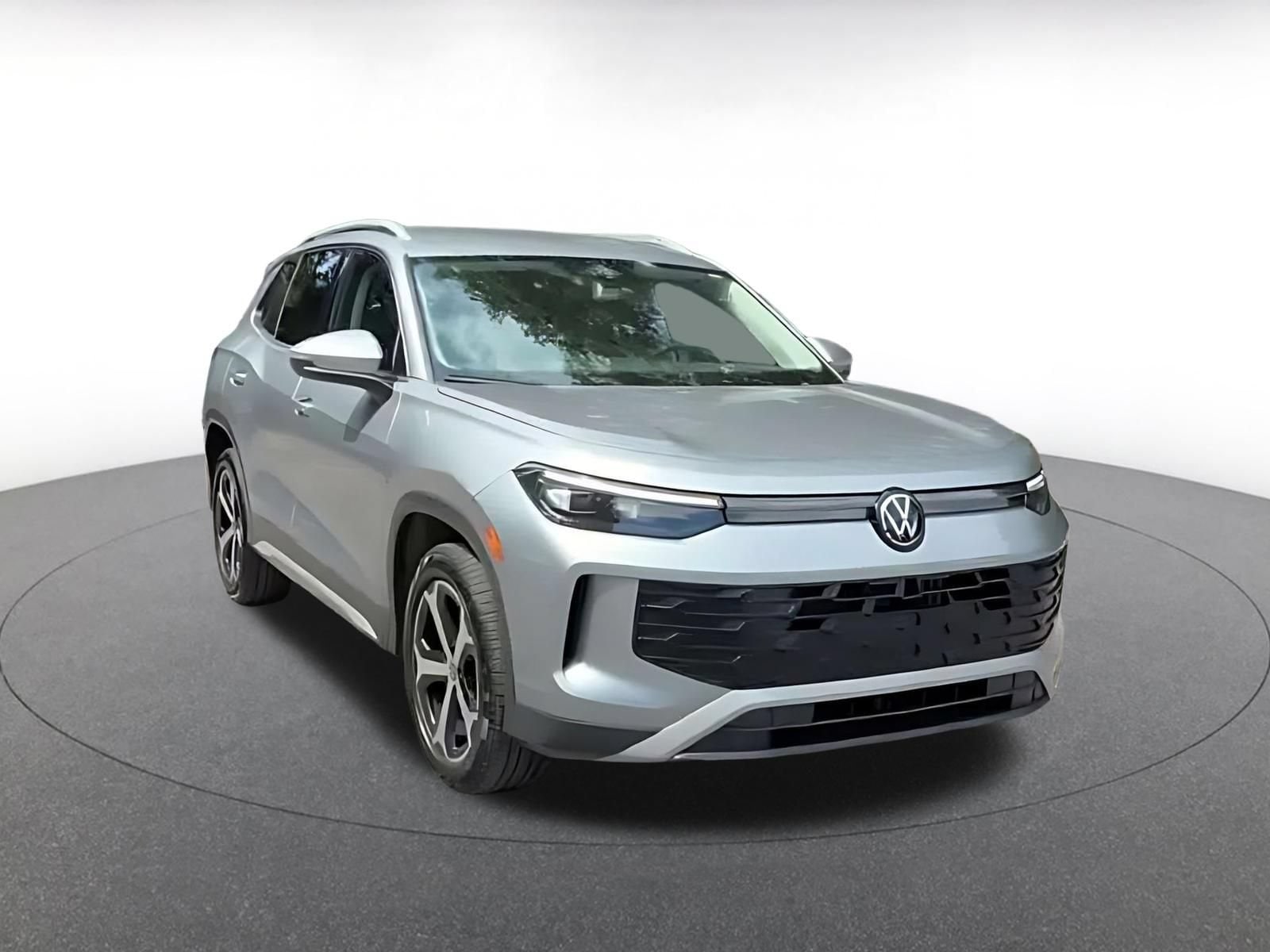 Thumbnail: 2026 Volkswagen Tiguan - 3