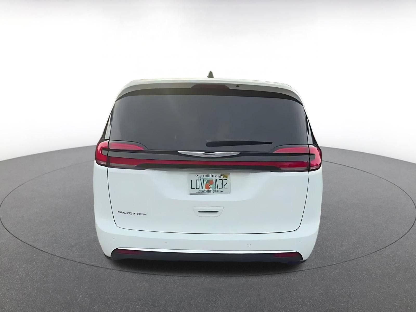 Thumbnail: 2025 Chrysler Pacifica - 12