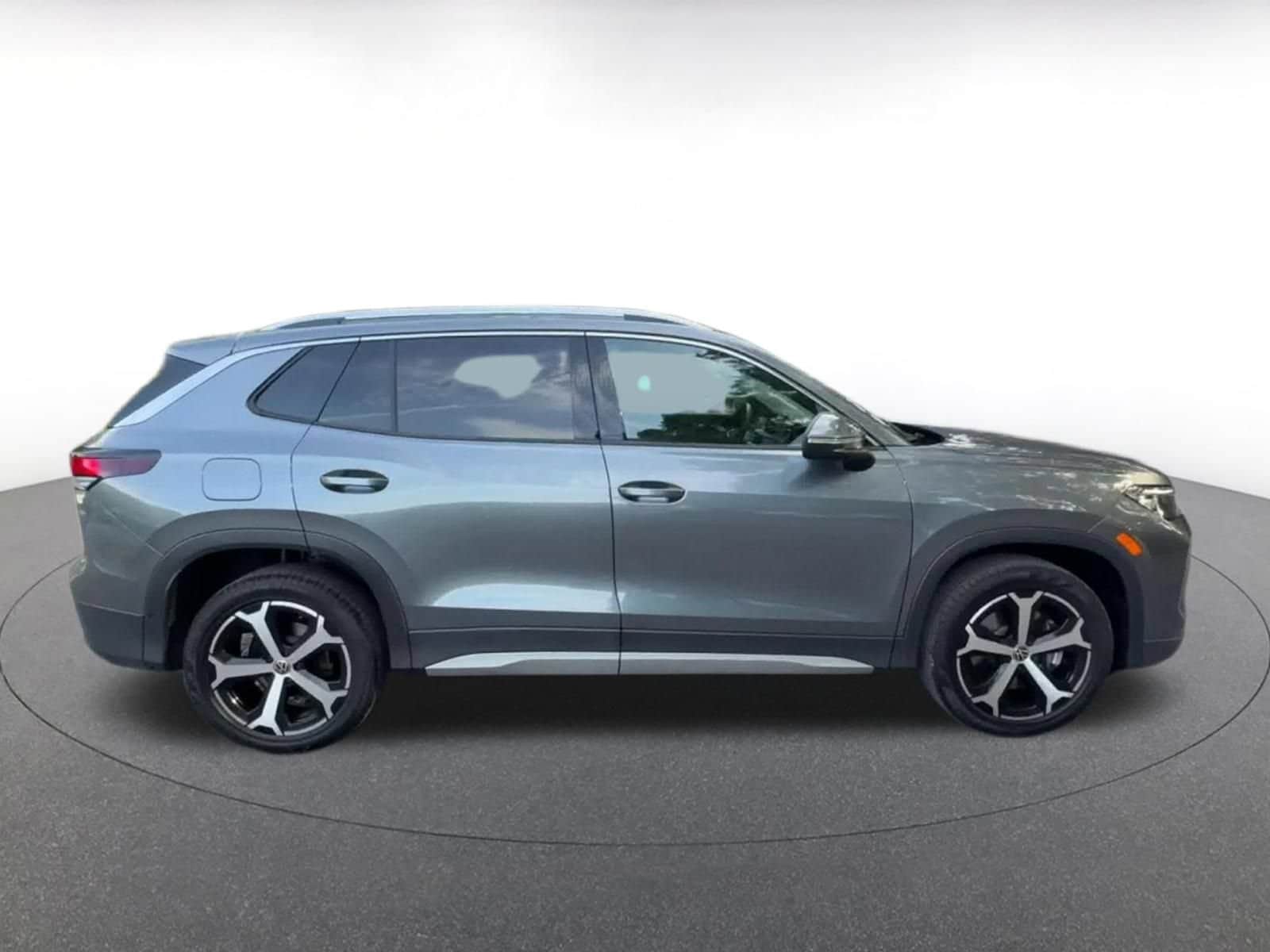 Thumbnail: 2026 Volkswagen Tiguan - 15