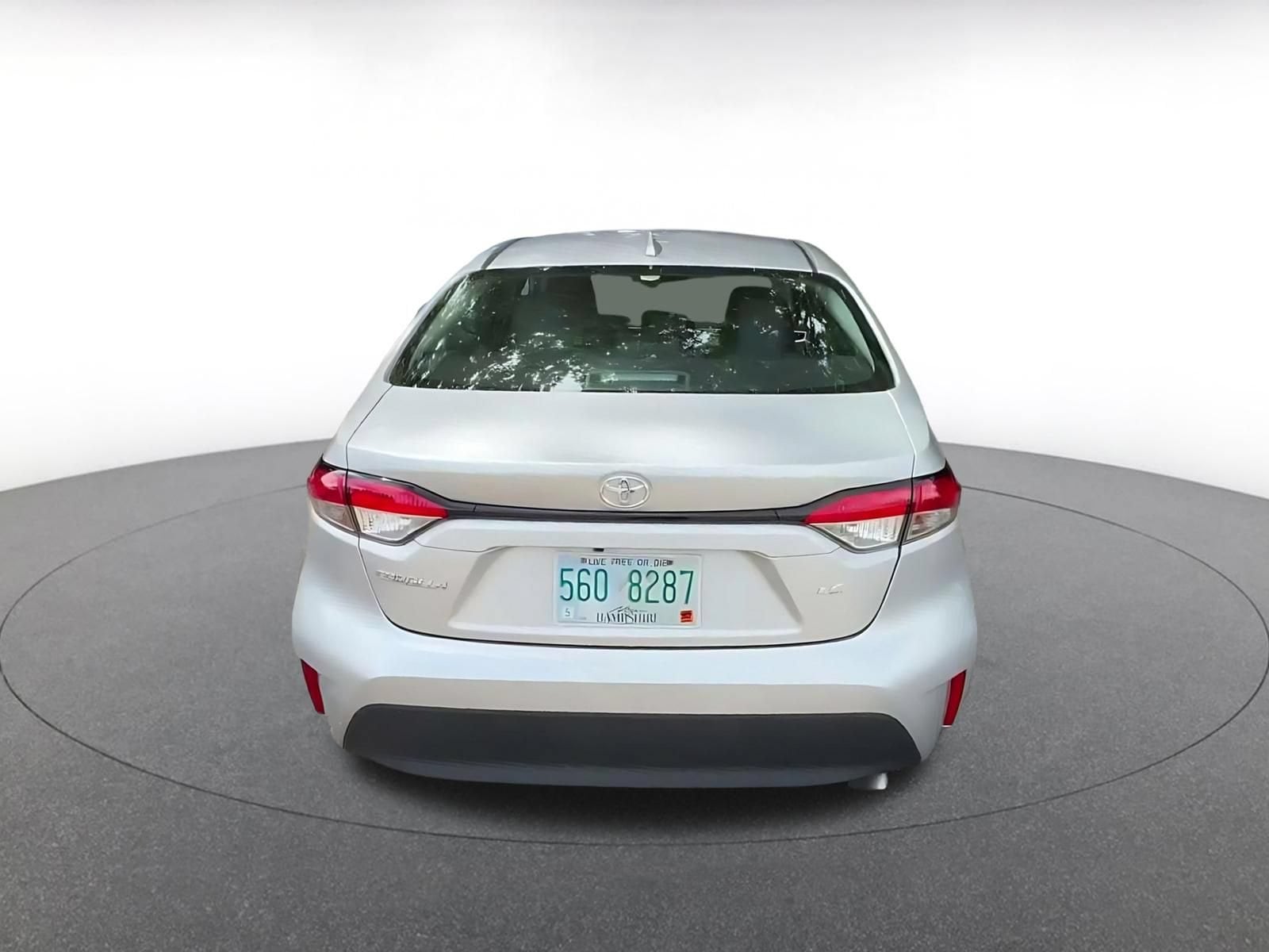 Thumbnail: 2025 Toyota Corolla - 10