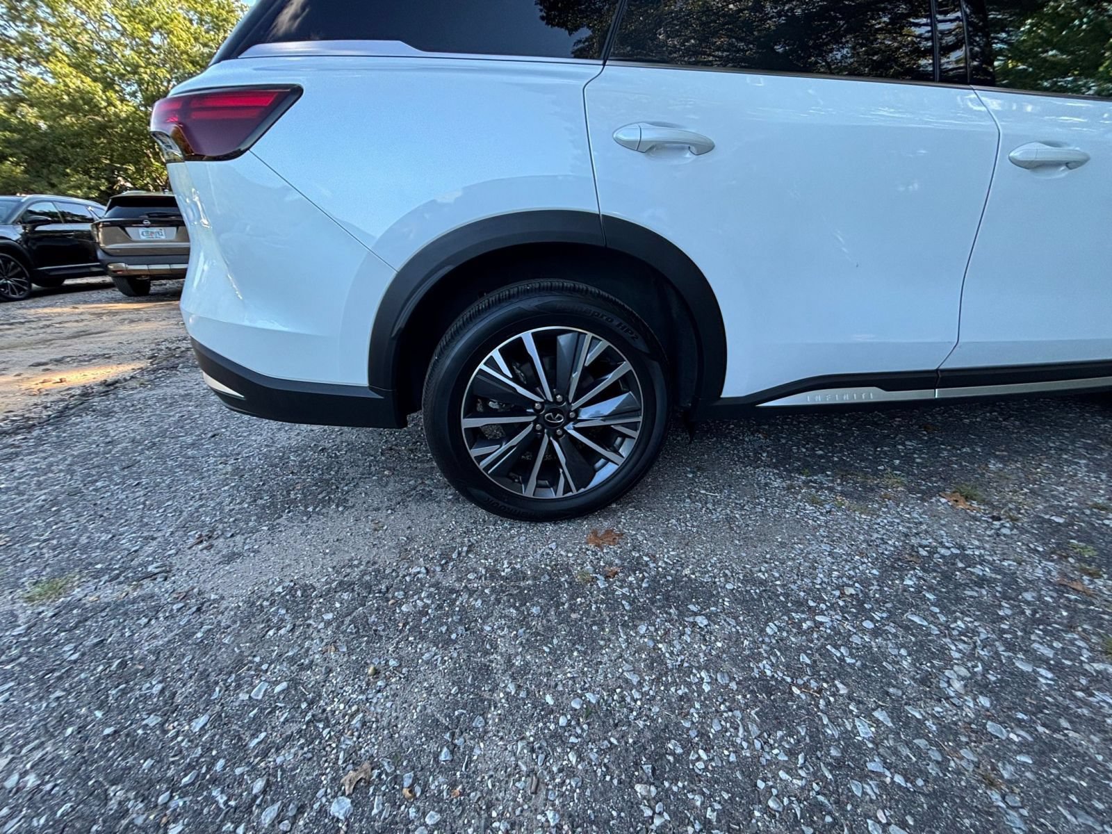 Thumbnail: 2026 INFINITI QX60 - 33