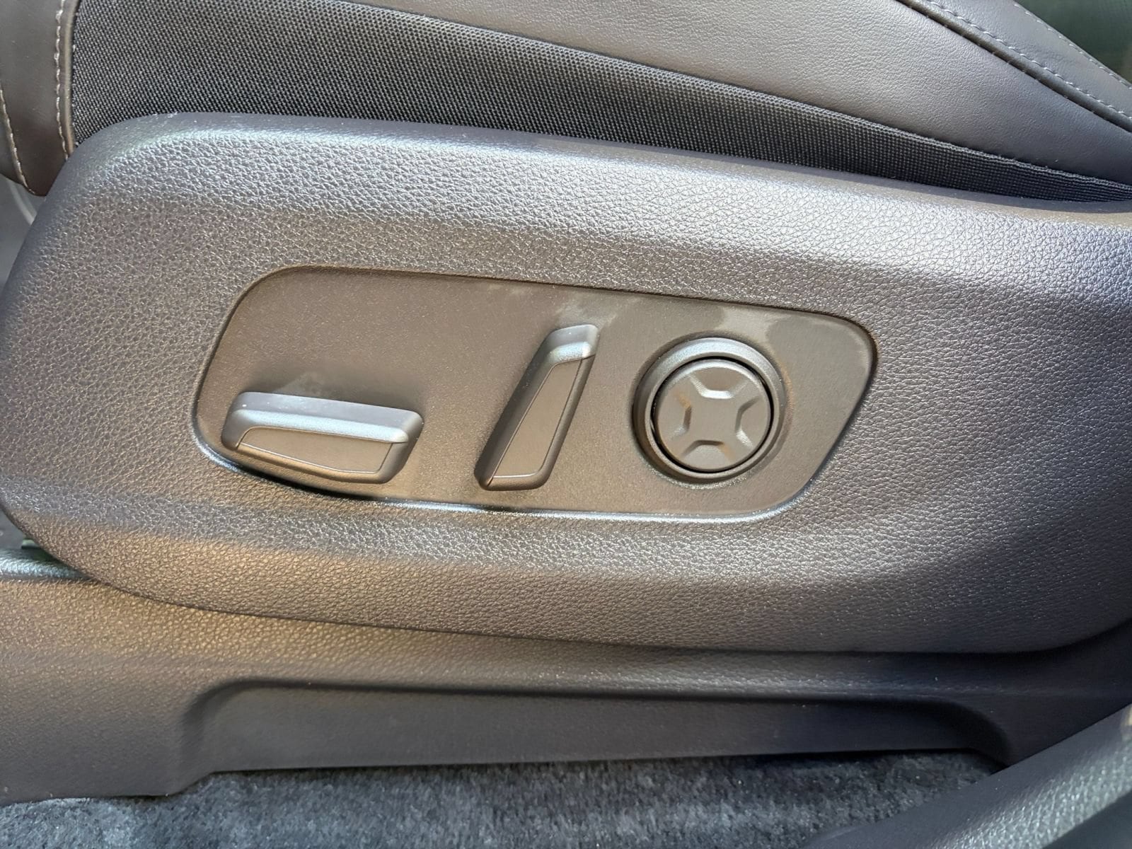 Thumbnail: 2026 Kia Carnival - 21