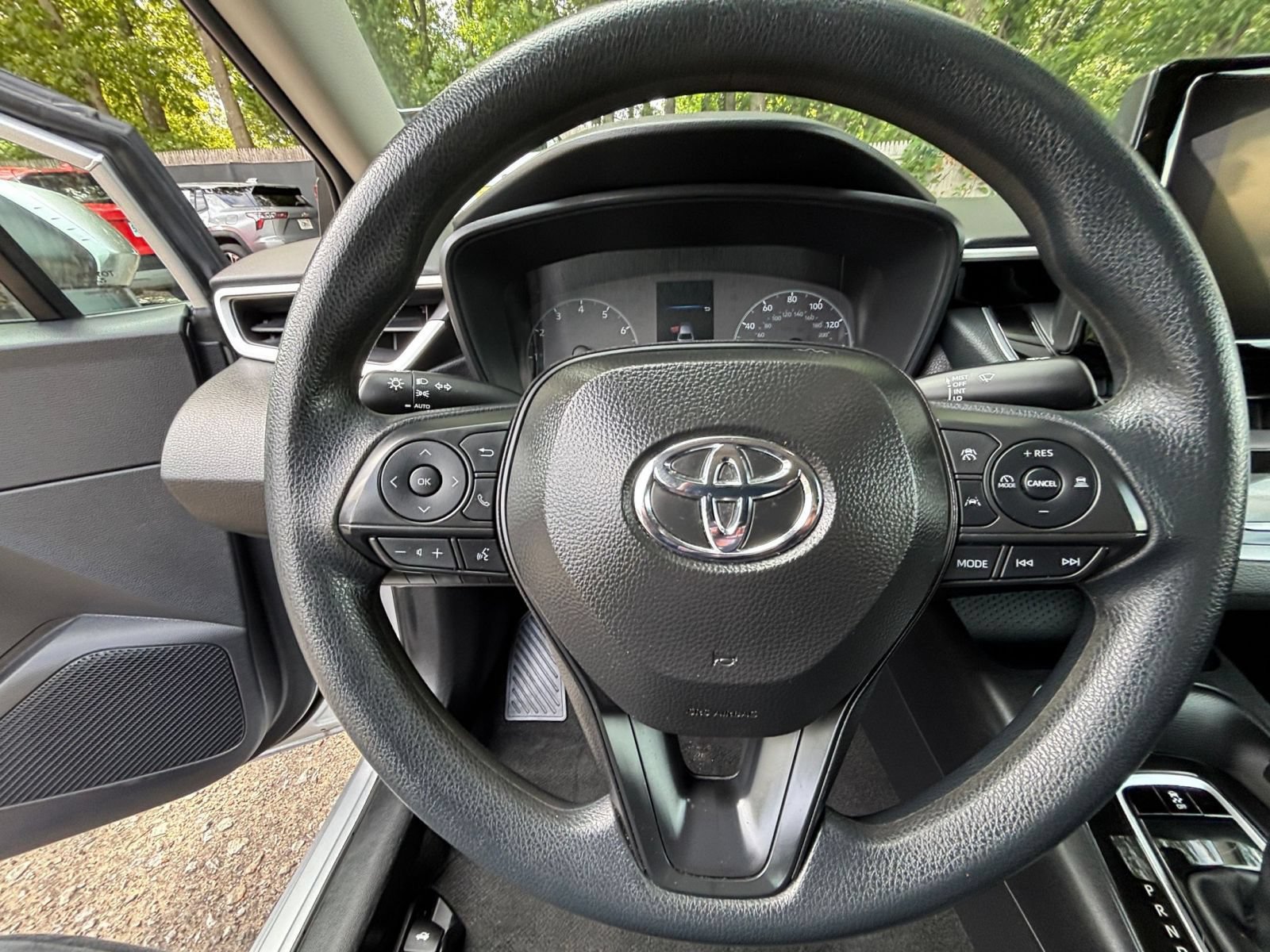 Thumbnail: 2025 Toyota Corolla - 27