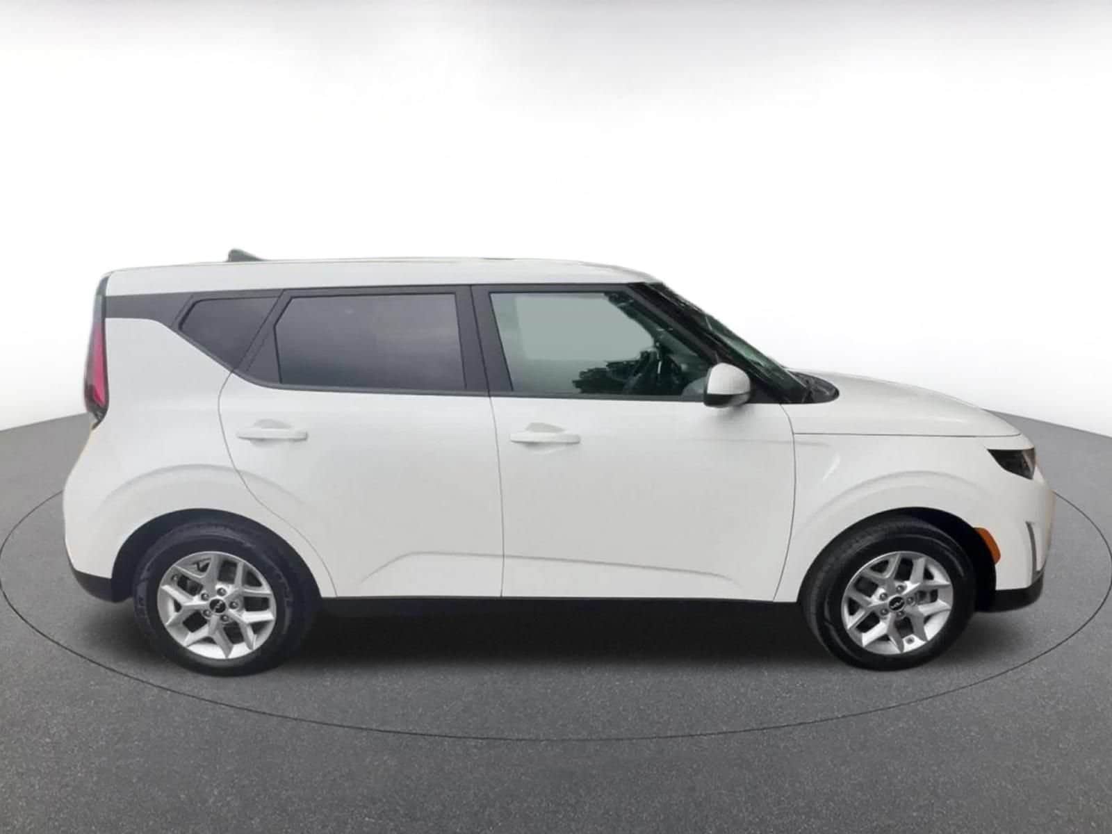 Thumbnail: 2025 Kia Soul - 15