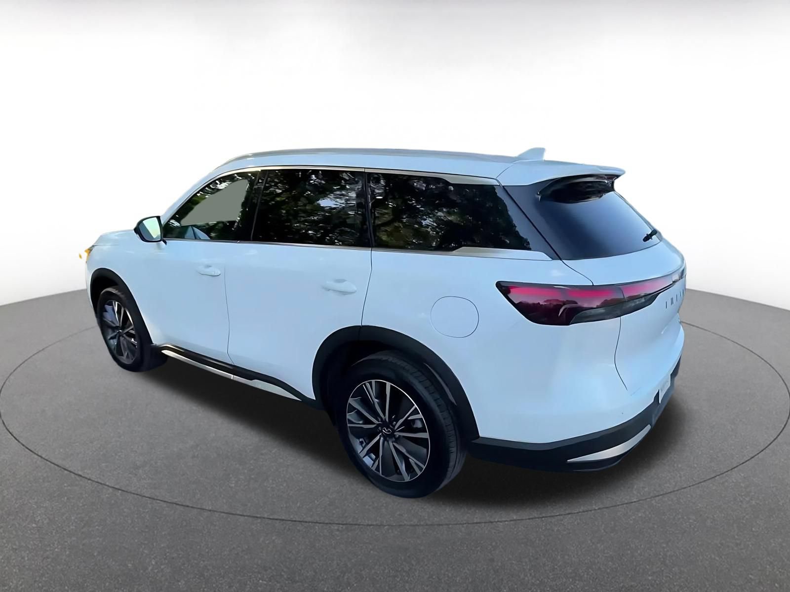 Thumbnail: 2026 INFINITI QX60 - 8
