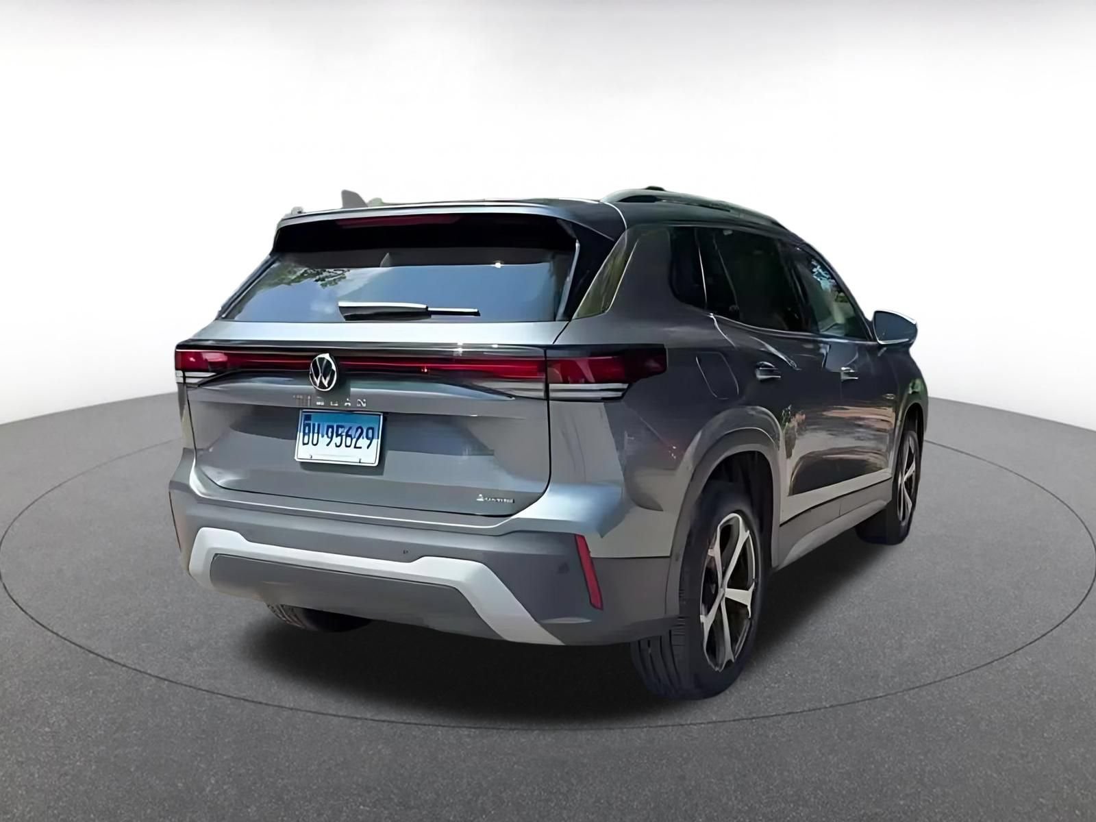 Thumbnail: 2026 Volkswagen Tiguan - 13