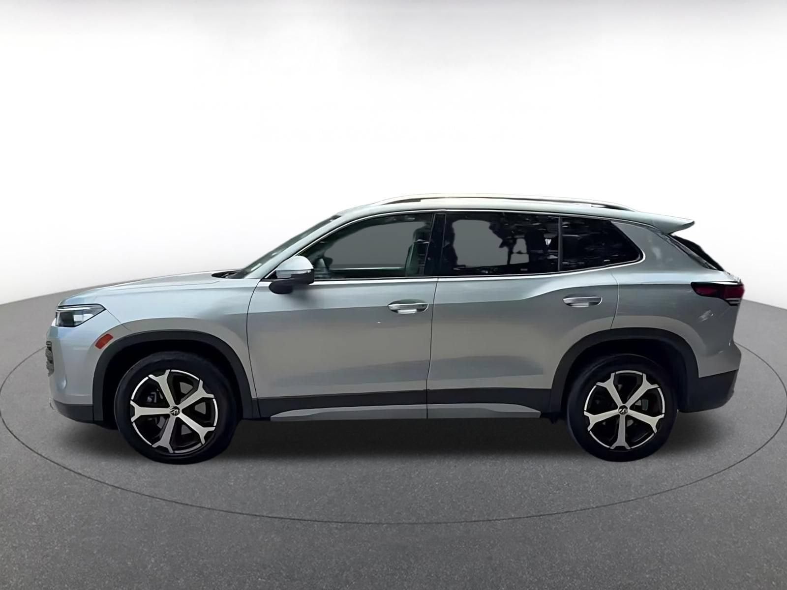 Thumbnail: 2026 Volkswagen Tiguan - 8