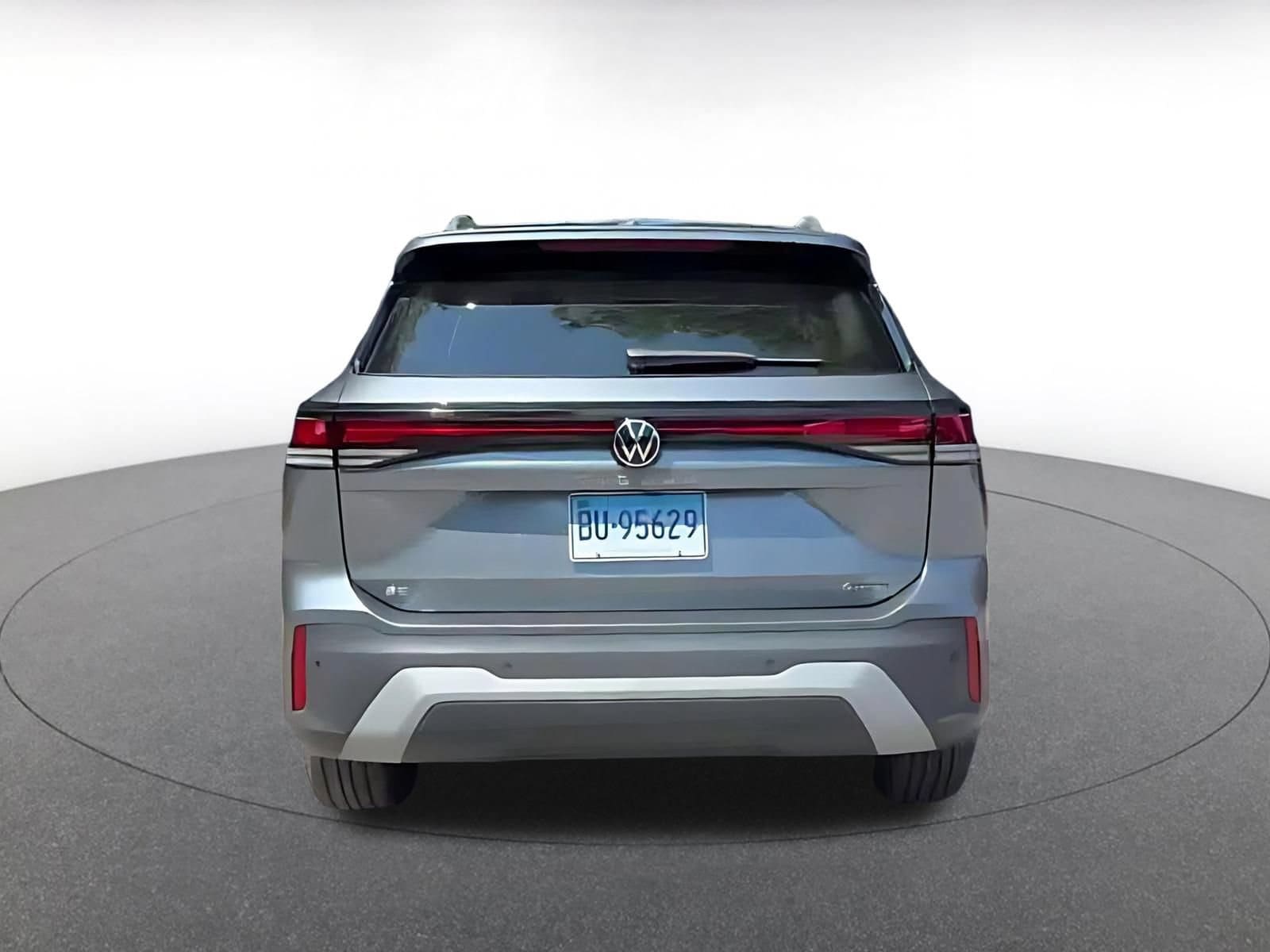 Thumbnail: 2026 Volkswagen Tiguan - 12