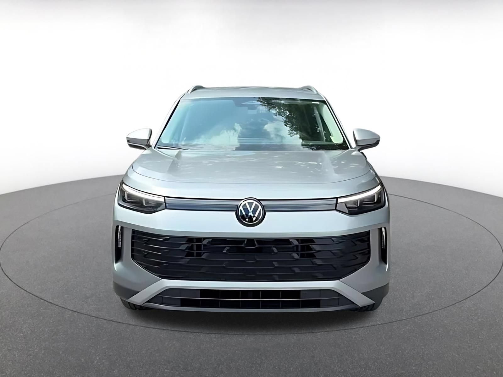 Thumbnail: 2026 Volkswagen Tiguan - 4