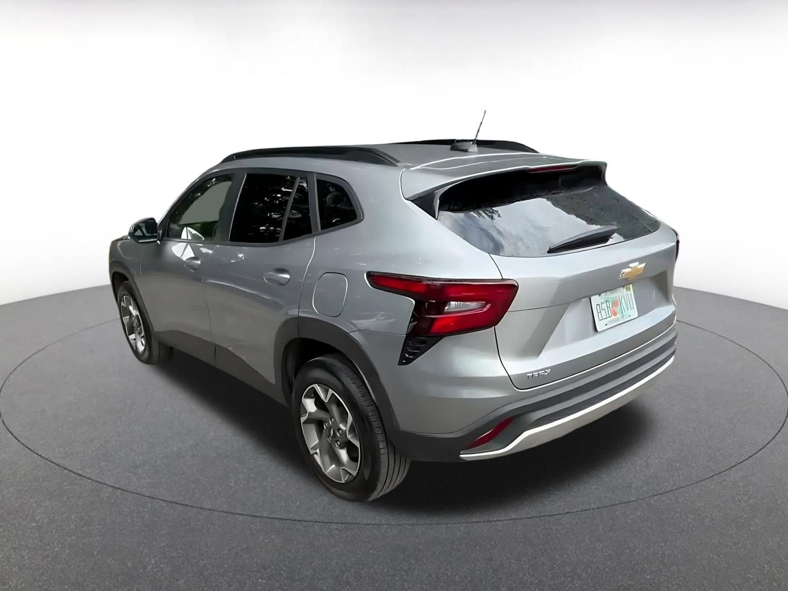 Thumbnail: 2025 Chevrolet Trax - 9