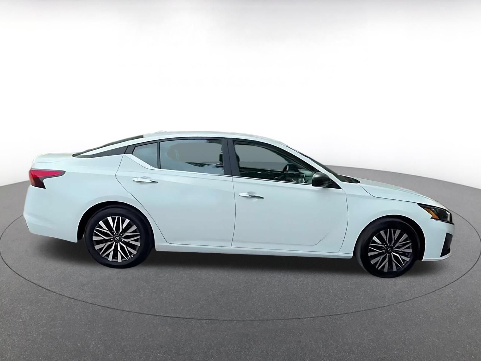 Thumbnail: 2025 Nissan Altima - 15