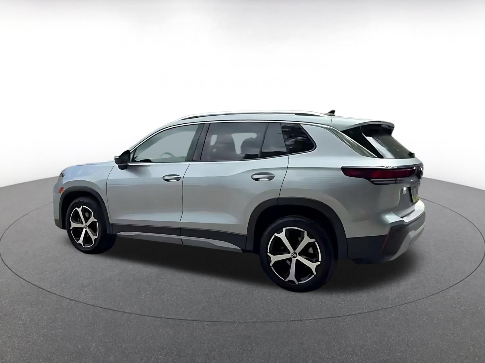 Thumbnail: 2026 Volkswagen Tiguan - 9