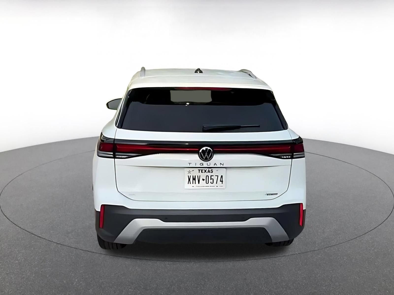 Thumbnail: 2026 Volkswagen Tiguan - 10