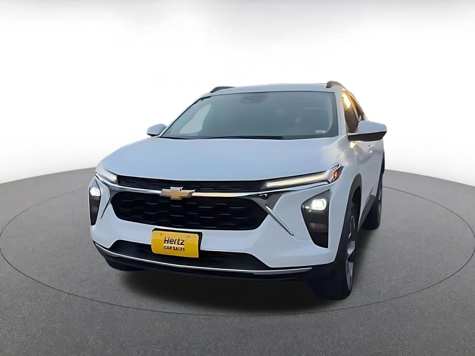 Thumbnail: 2026 Chevrolet Trax - 6