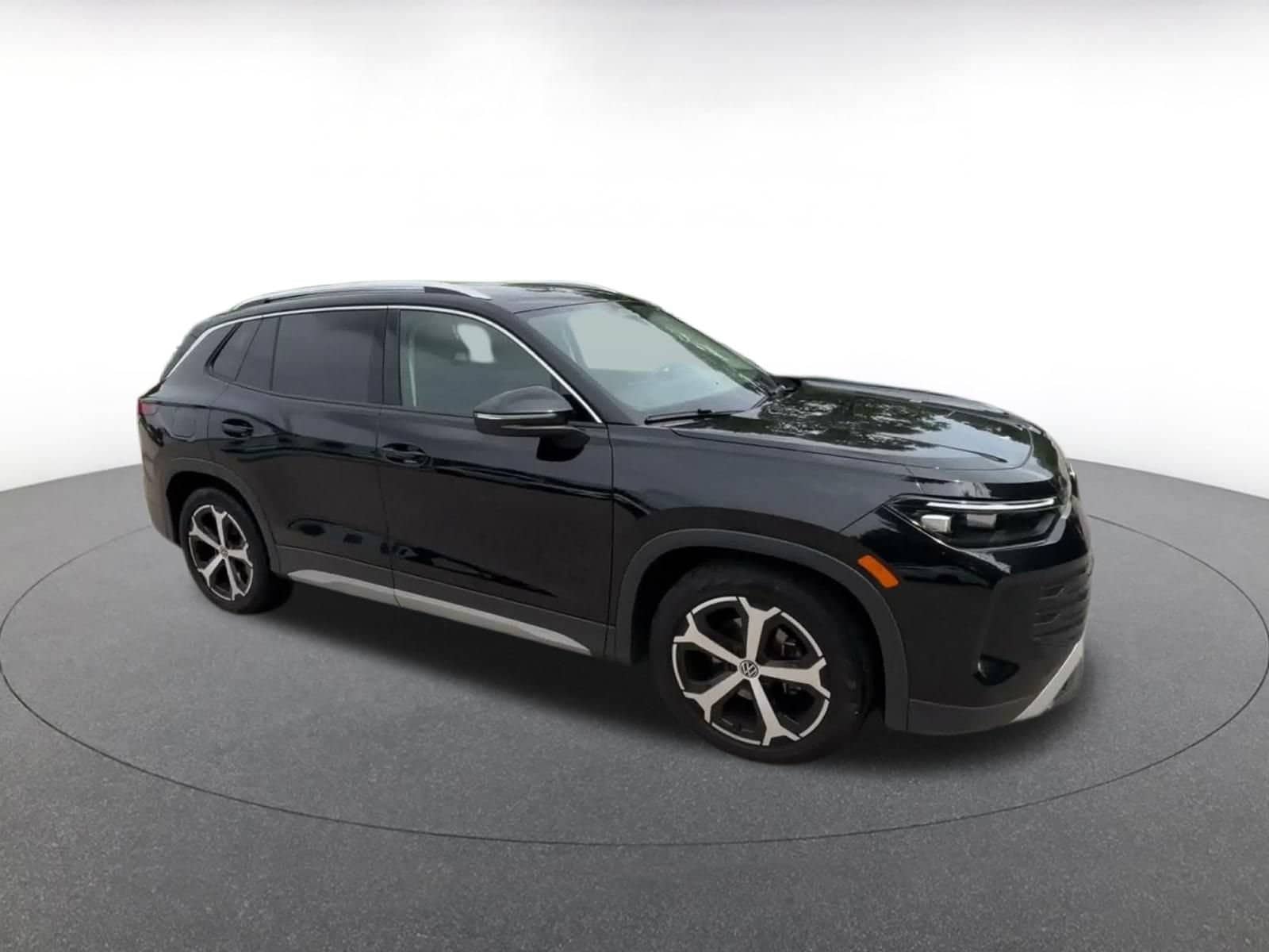 Thumbnail: 2026 Volkswagen Tiguan - 2