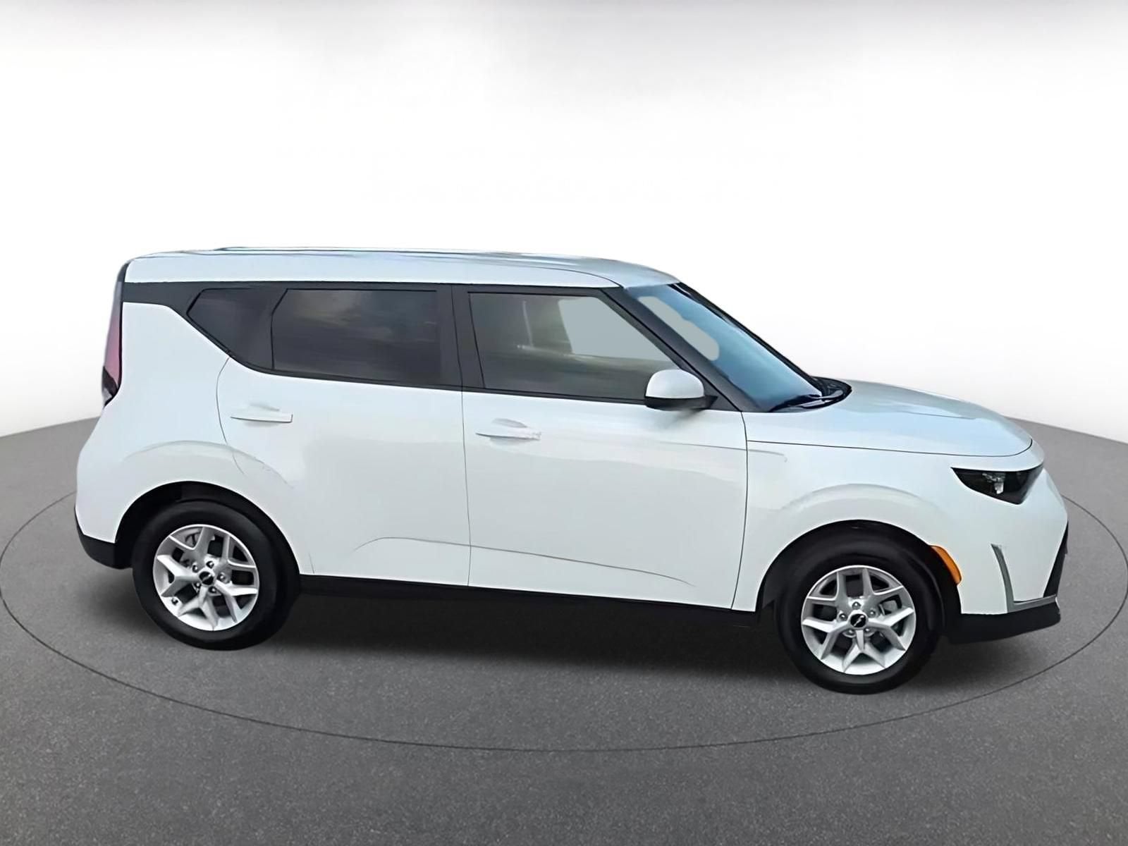 Thumbnail: 2025 Kia Soul - 15