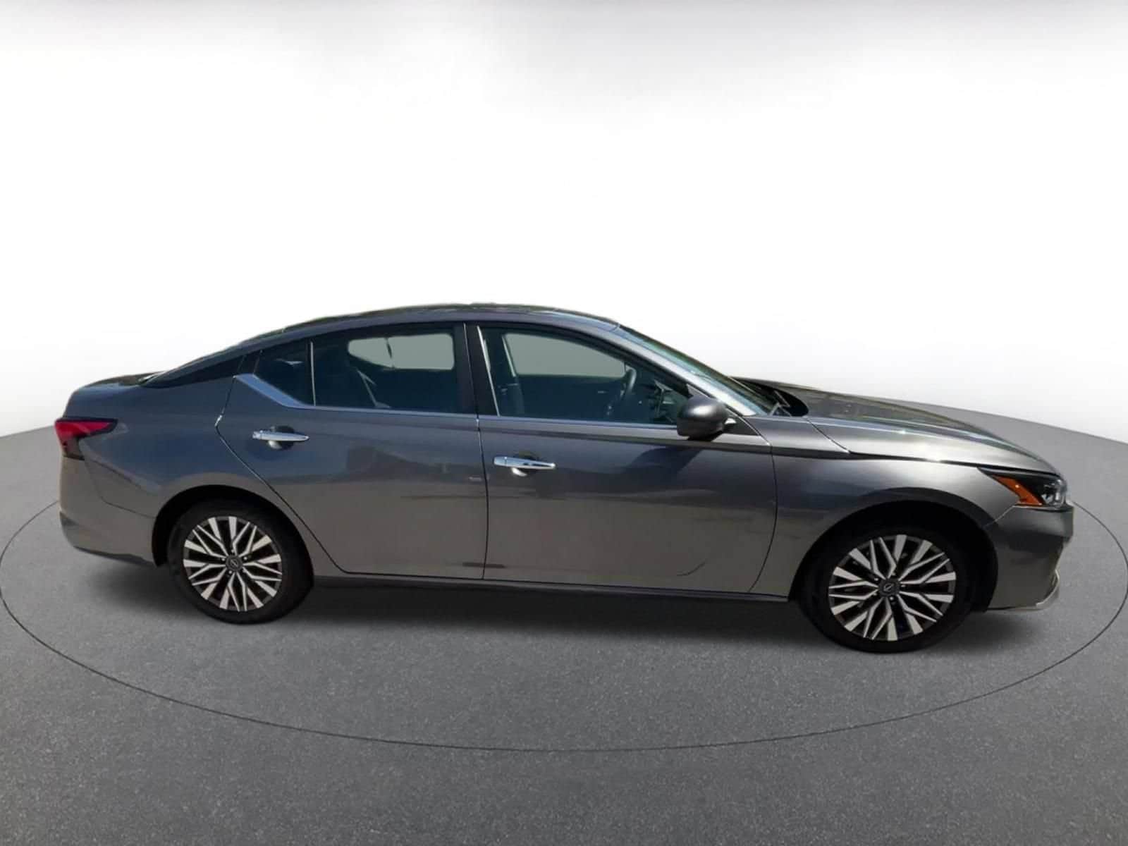 Thumbnail: 2025 Nissan Altima - 15