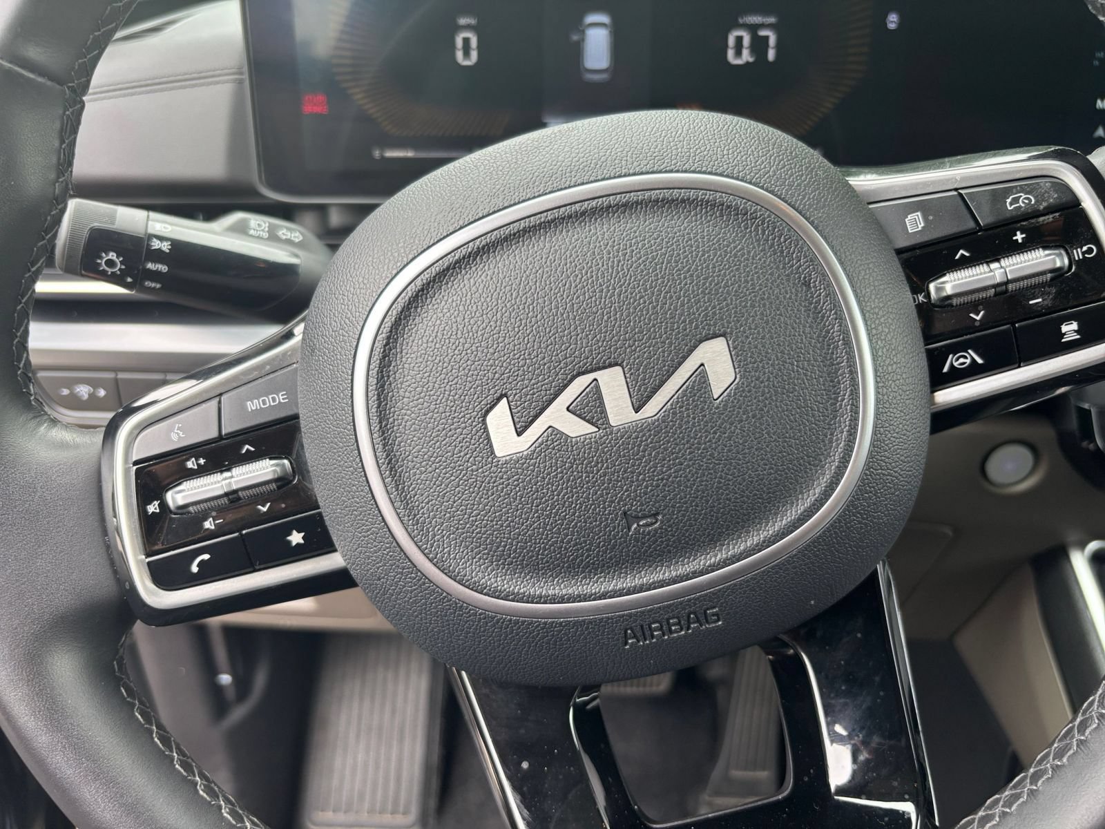Thumbnail: 2026 Kia Carnival - 28