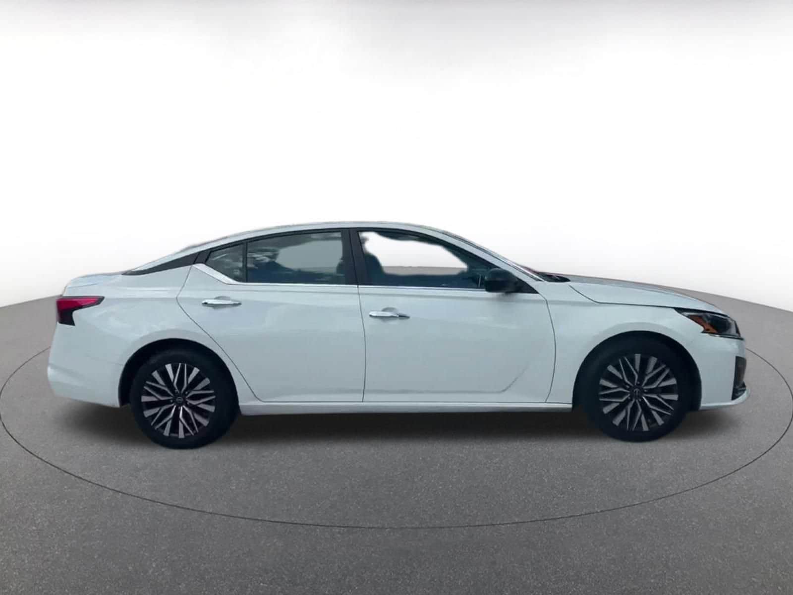 Thumbnail: 2025 Nissan Altima - 14