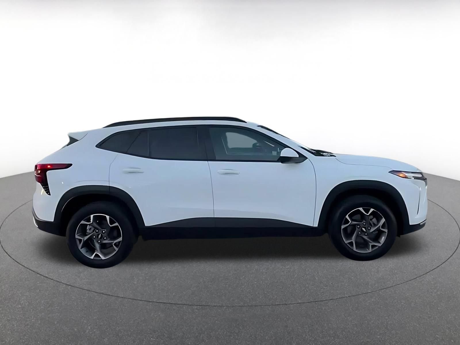 Thumbnail: 2026 Chevrolet Trax - 15