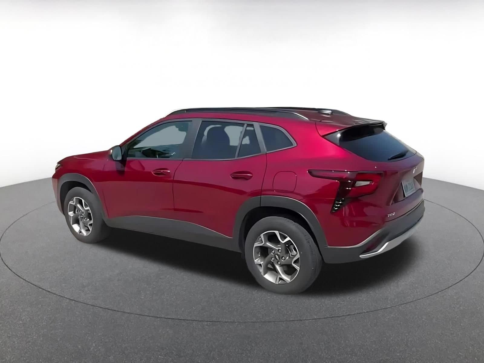 Thumbnail: 2025 Chevrolet Trax - 8