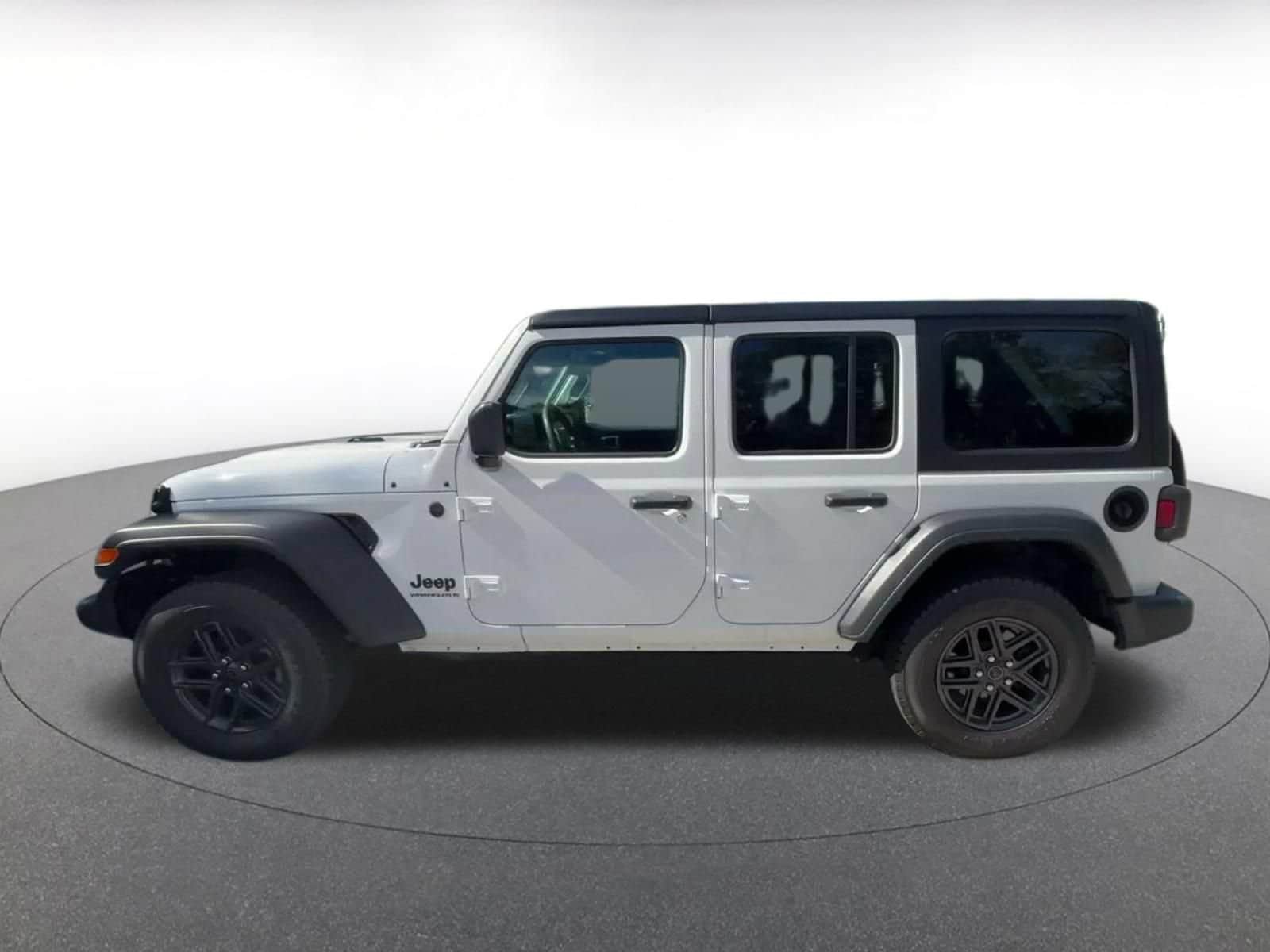 Thumbnail: 2025 Jeep Wrangler - 8