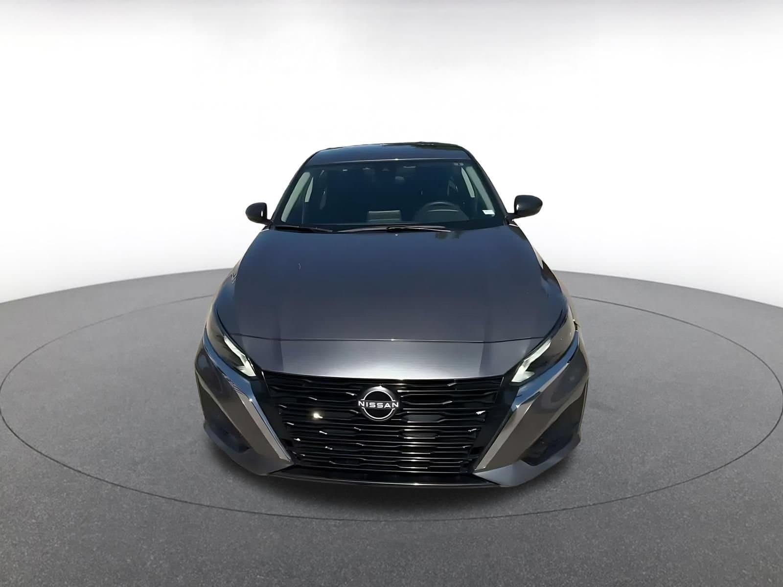 Thumbnail: 2025 Nissan Altima - 4