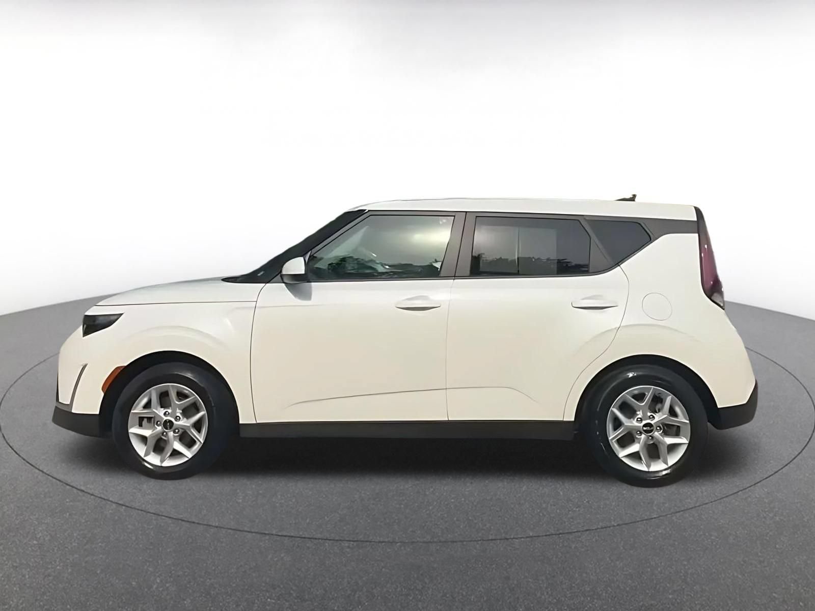 Thumbnail: 2025 Kia Soul - 8
