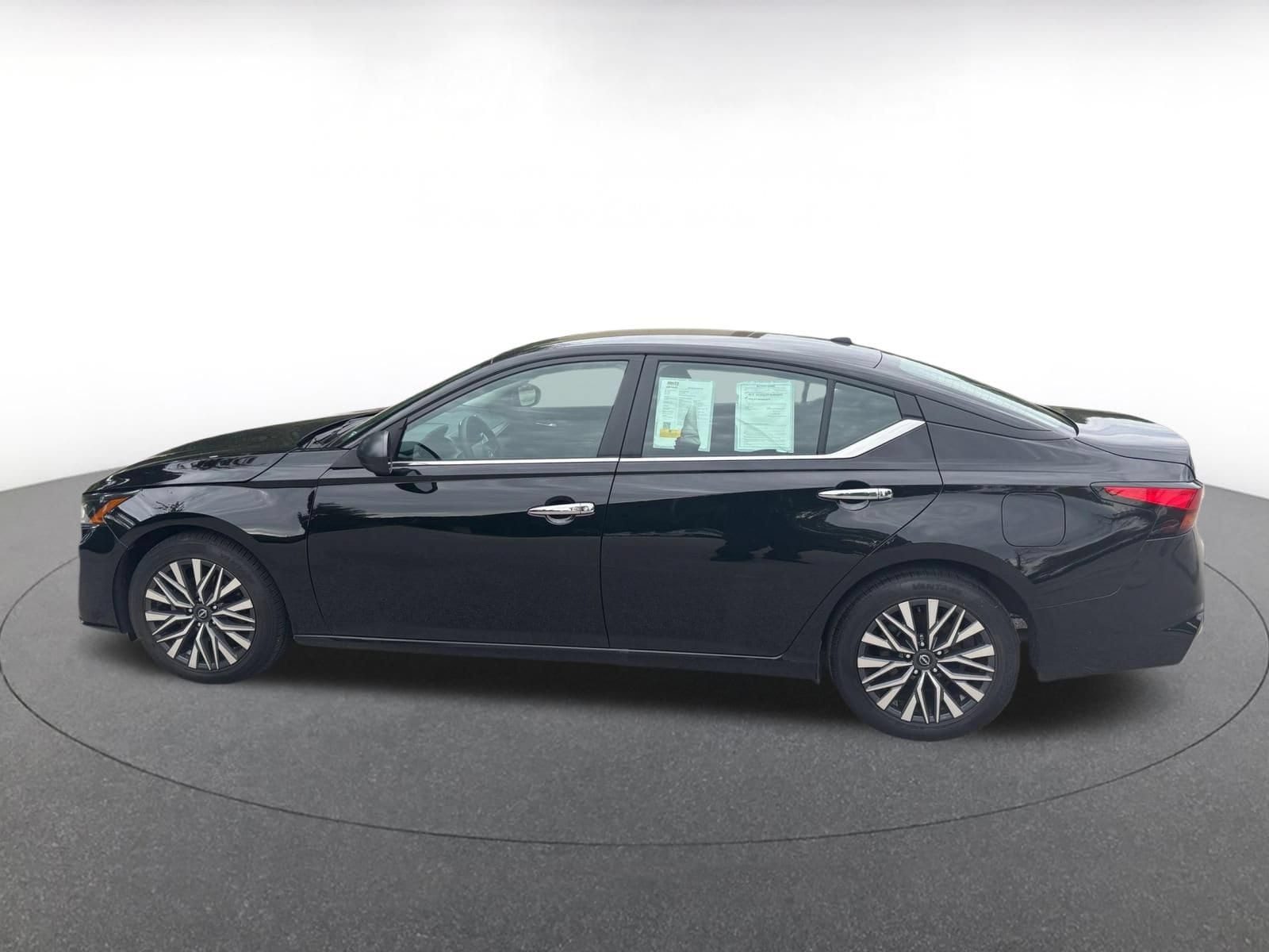 Thumbnail: 2025 Nissan Altima - 4