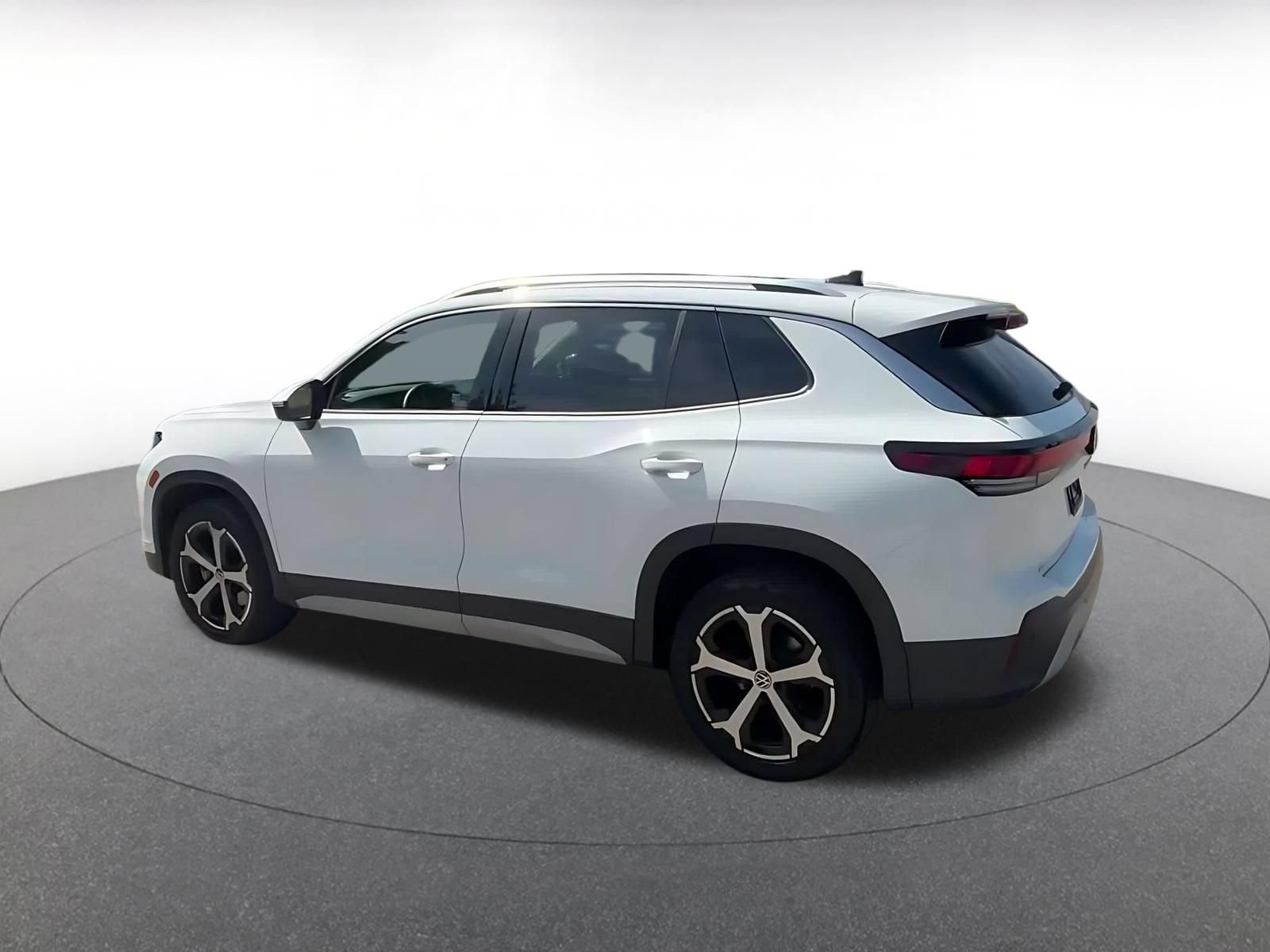 Thumbnail: 2026 Volkswagen Tiguan - 9