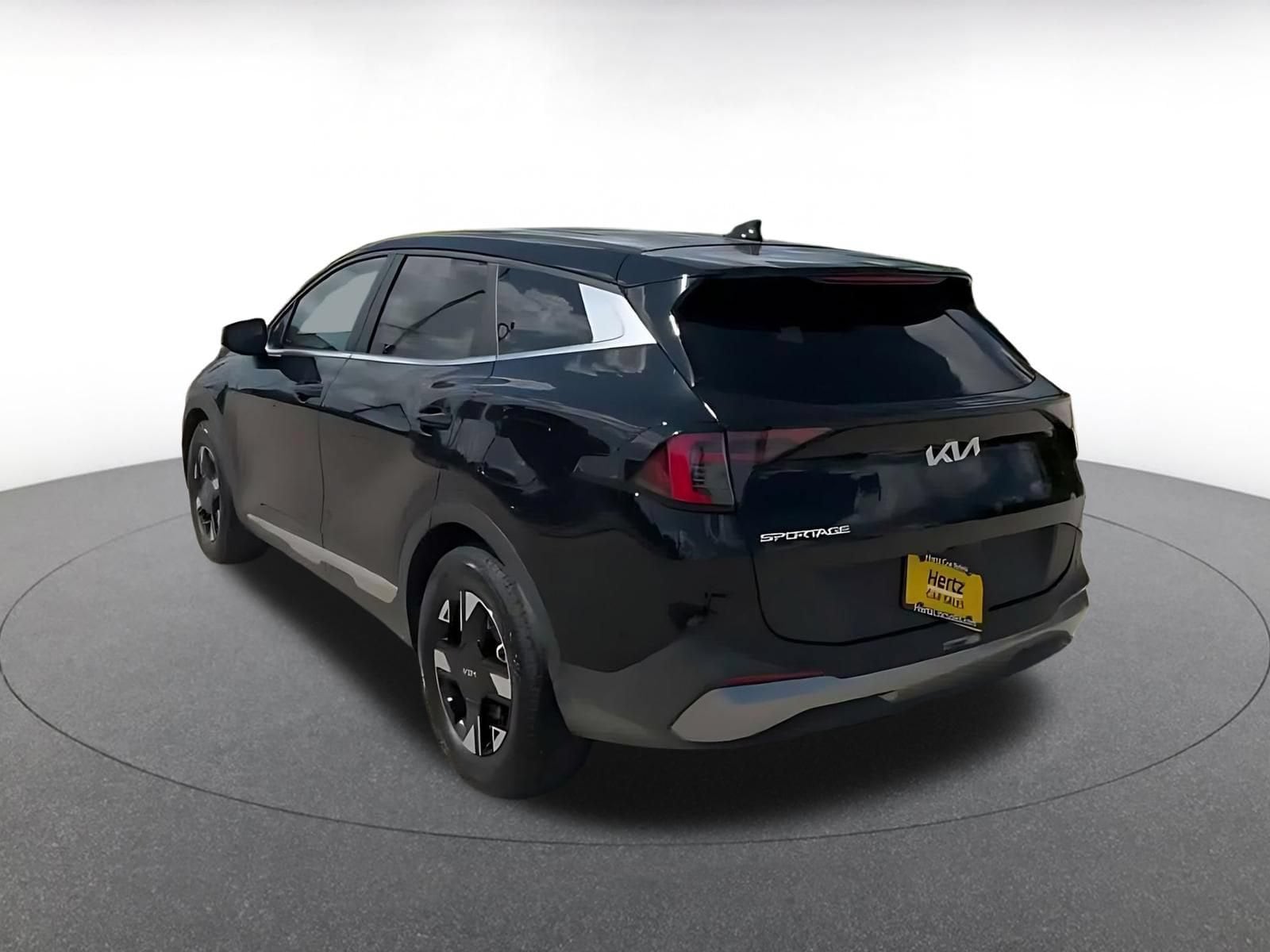Thumbnail: 2026 Kia Sportage - 10