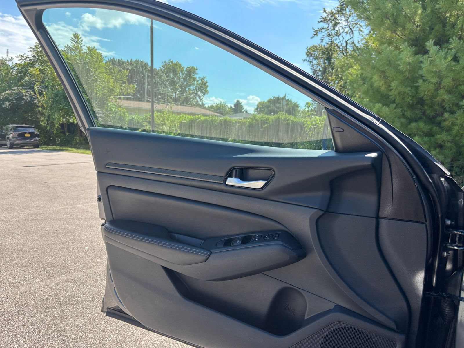 Thumbnail: 2025 Nissan Altima - 18