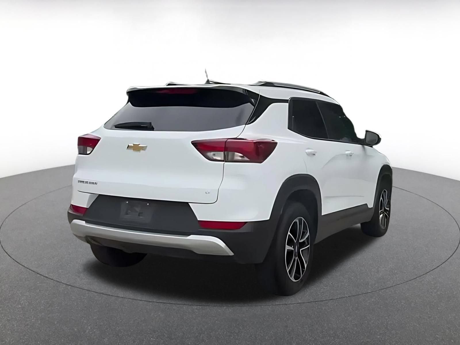 Thumbnail: 2025 Chevrolet TrailBlazer - 13