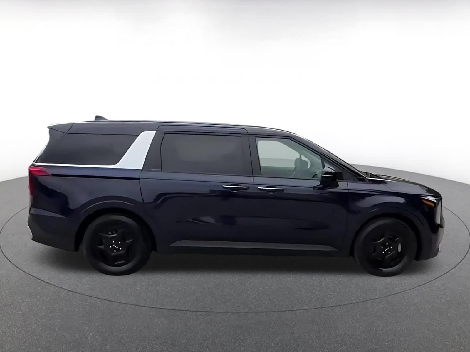 Thumbnail: 2026 Kia Carnival - 15