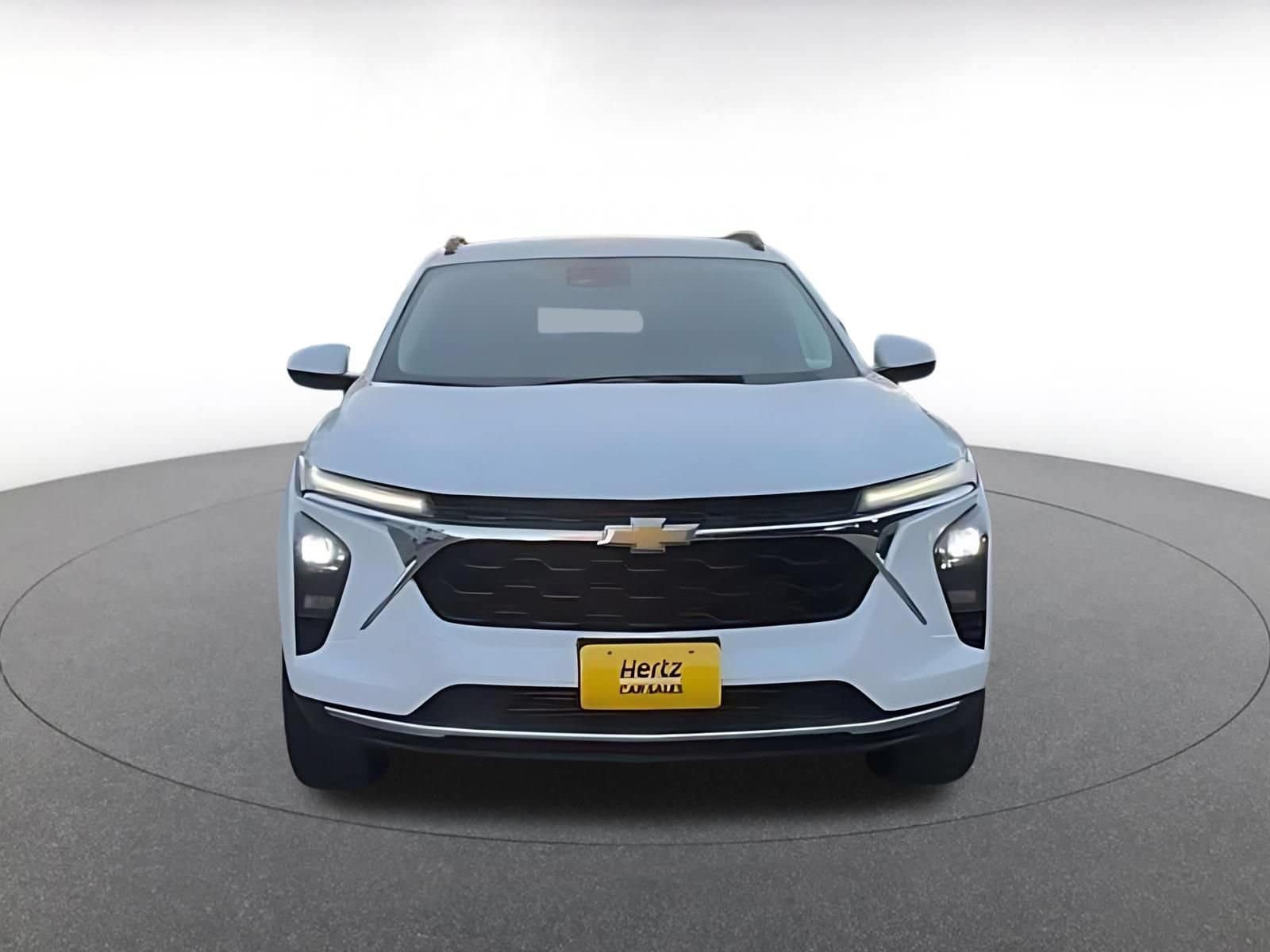 Thumbnail: 2026 Chevrolet Trax - 4